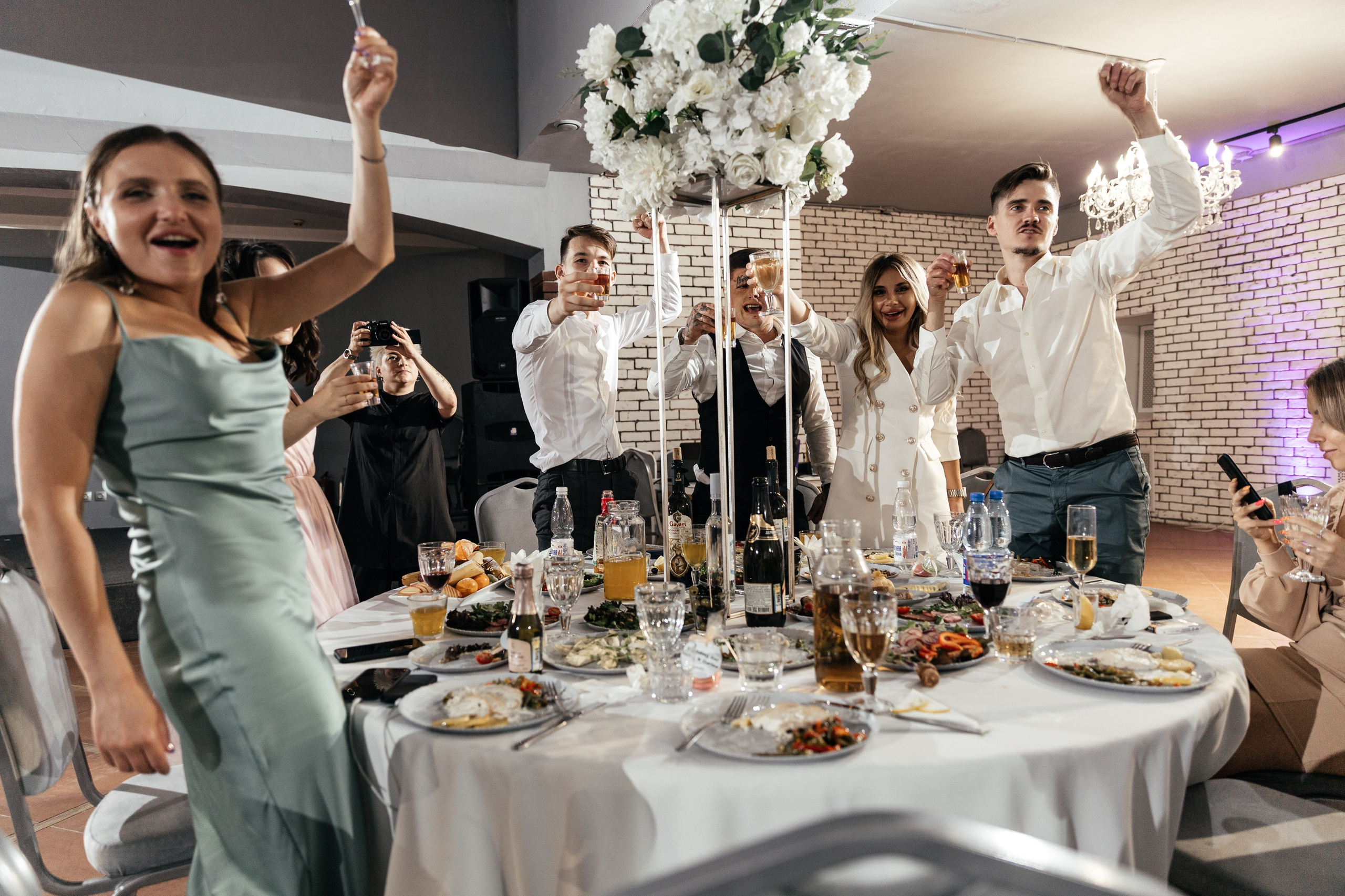 Свадебный фотограф Уфа — Руслан ГабдлисламовЖивые эмоции, красивые кадры, воспоминания на всю жизнь.Работаю по всей Республике Башкортоста. Свадебный фотограф Уфа Руслан Габдлисламов