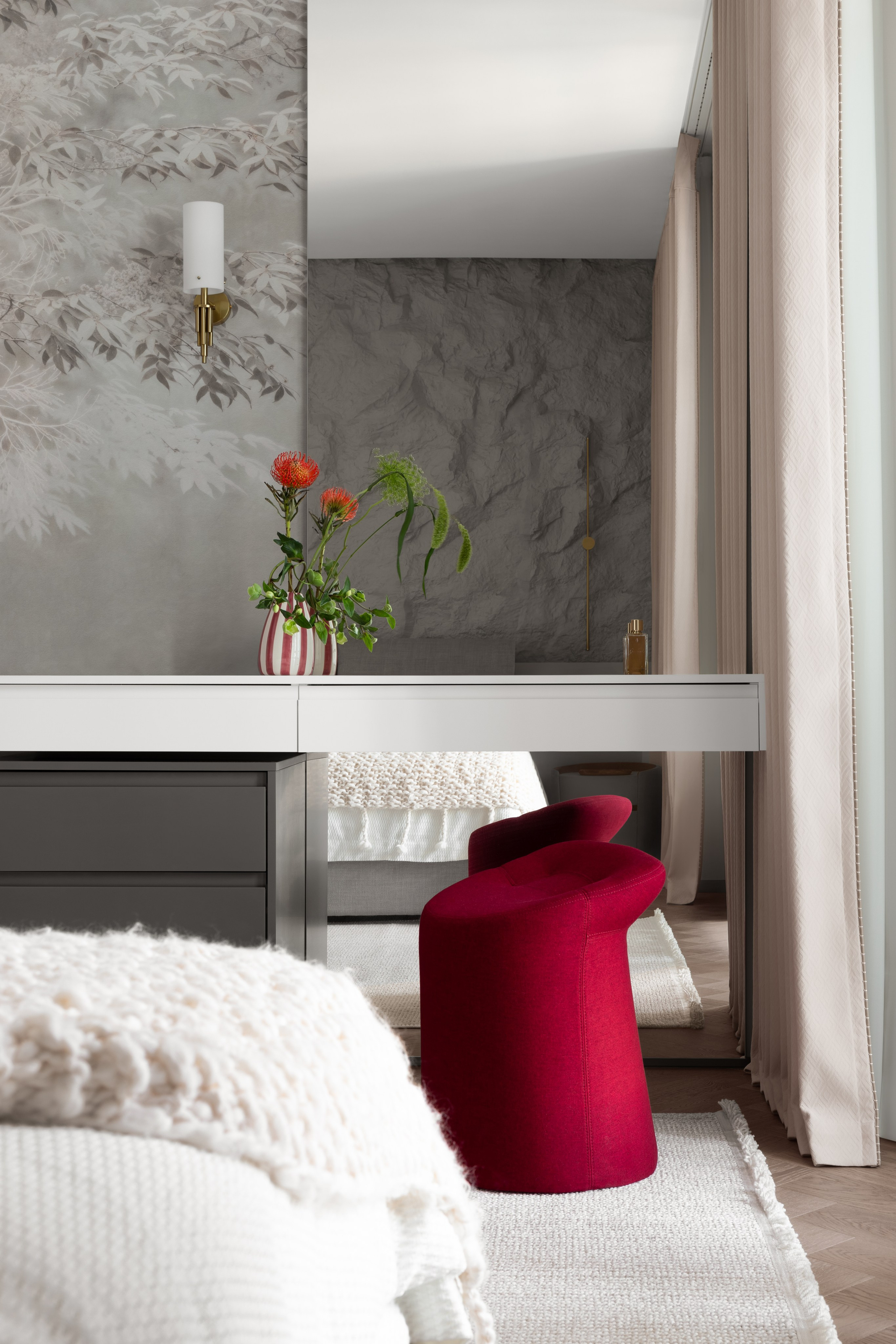 Динара Сембаева — Europe City. Roman Yakunin — interior photographer in Almaty, Kazakhstan