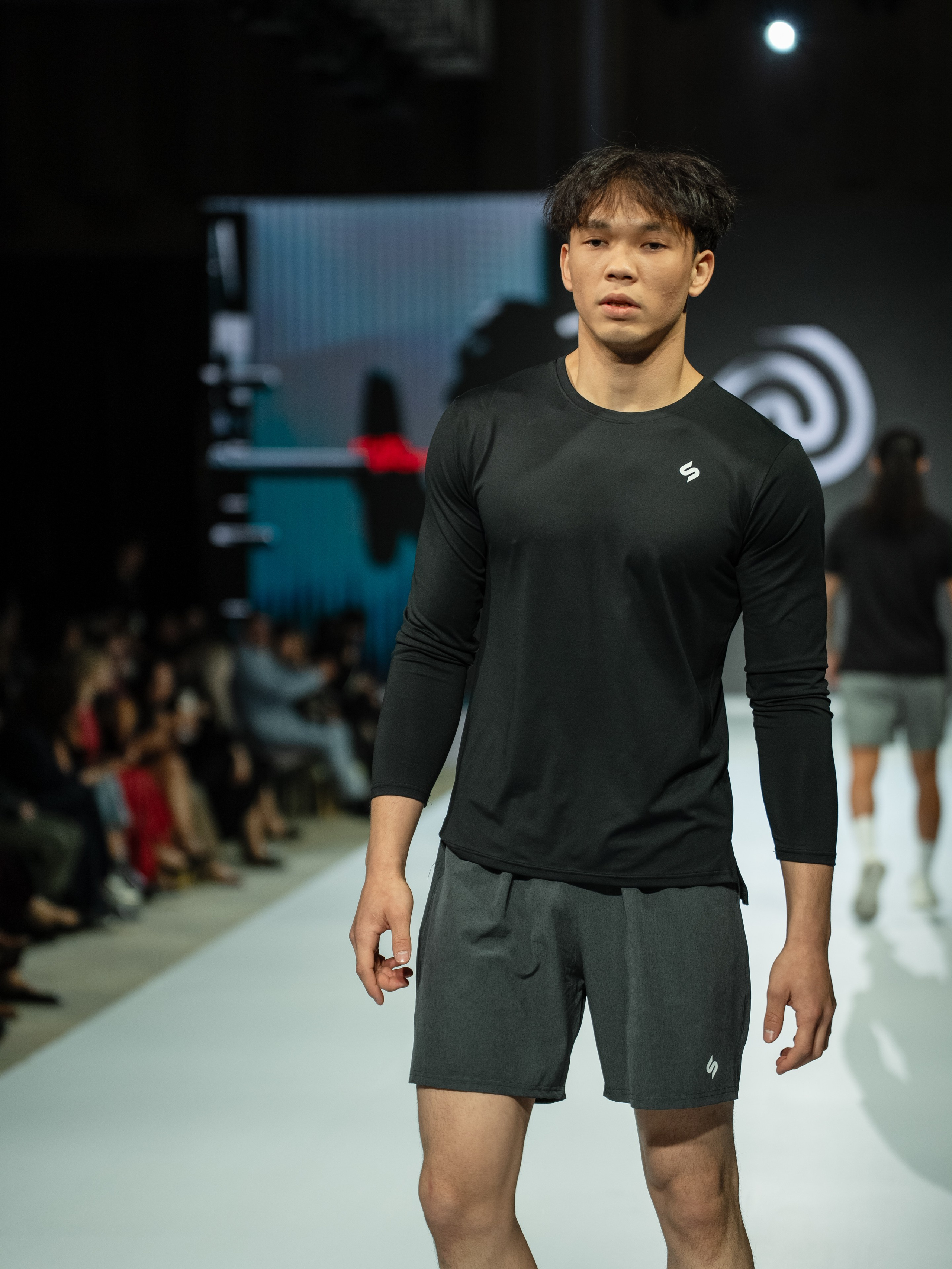 EURASIAN FASHION WEEK Husl Sport. Сайт Алматинского НЮ АРТ, будуар и фэшн фотографа Дениса Карпенко