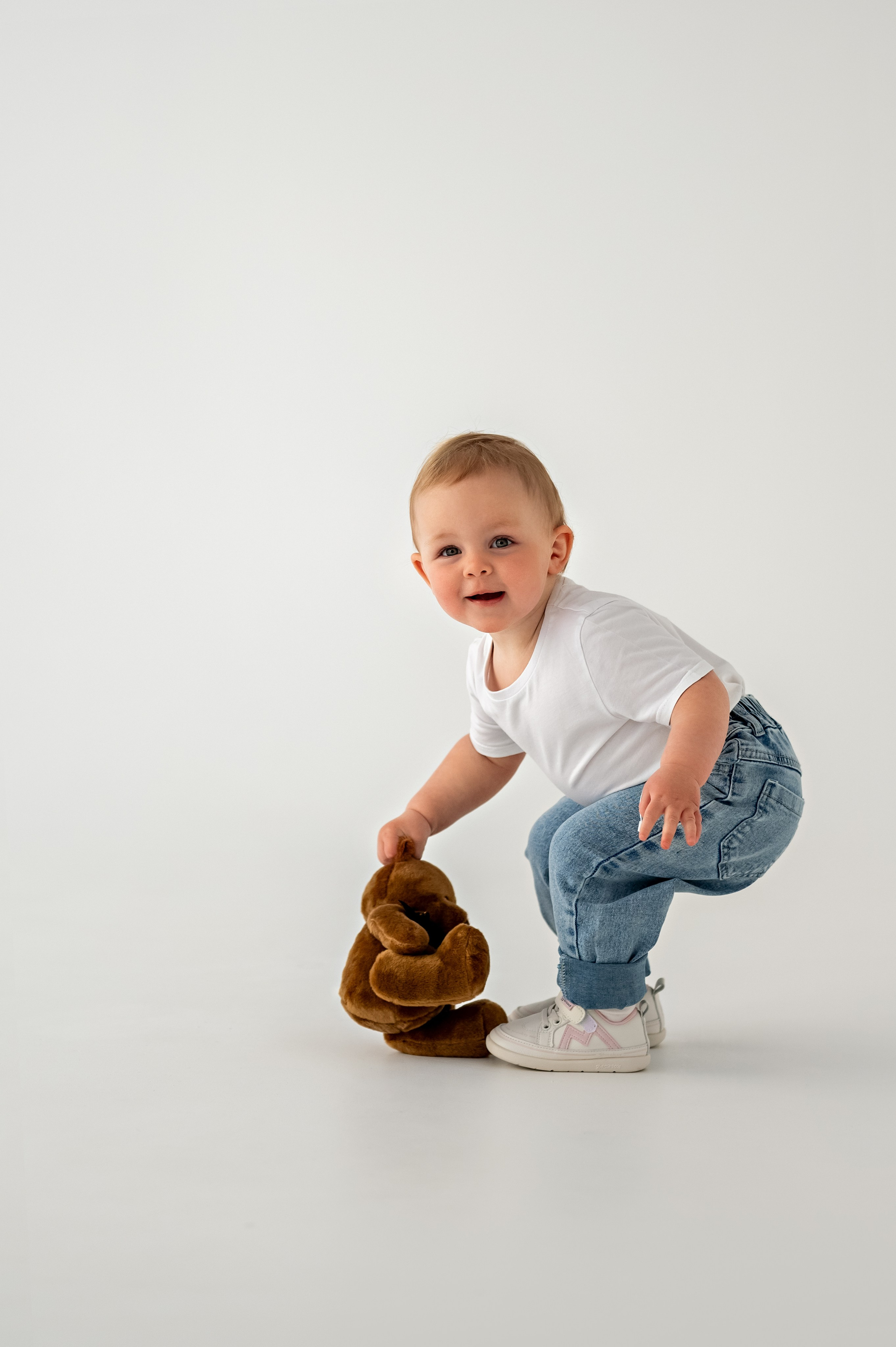Семейная фотосессия на циклораме. Детский и семейный фотограф г. Москва Оксана Катаджи