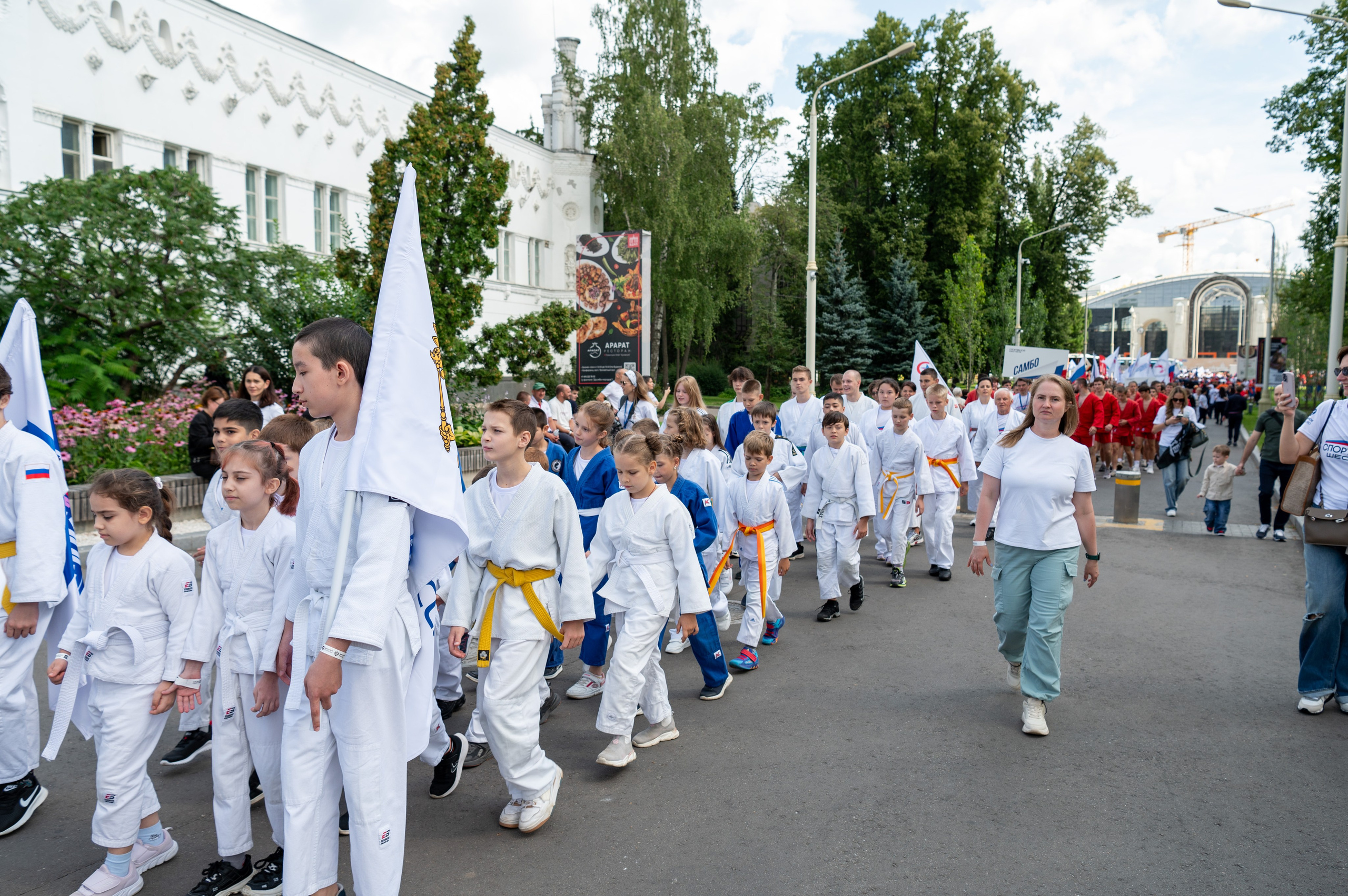 Спортивное шествие посвященное Дню физкультурника!. Детский и семейный фотограф г. Москва Оксана Катаджи