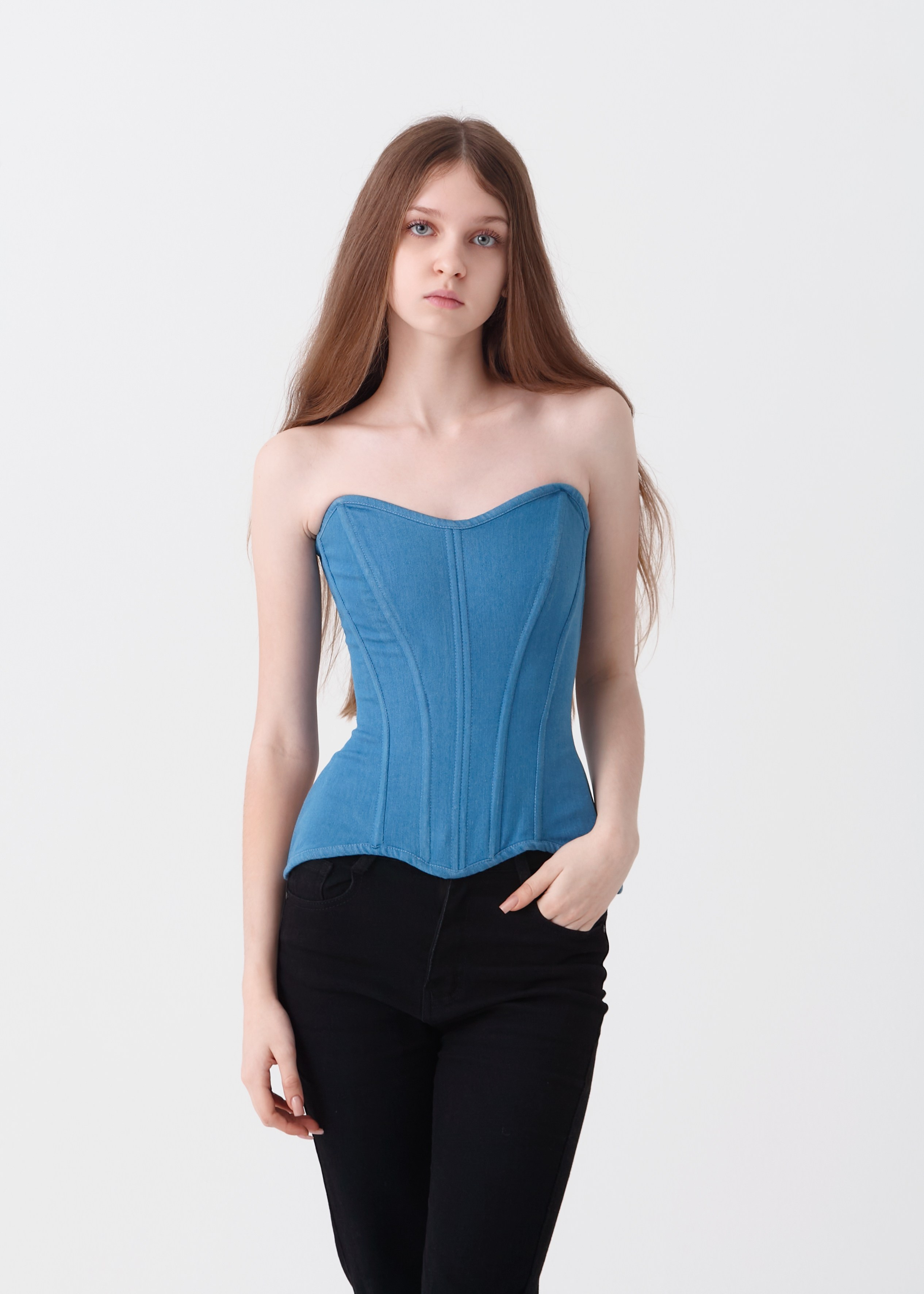 Модельные тесты для Ксении. Модельные тесты в Москве. Фотограф Вика Паршина