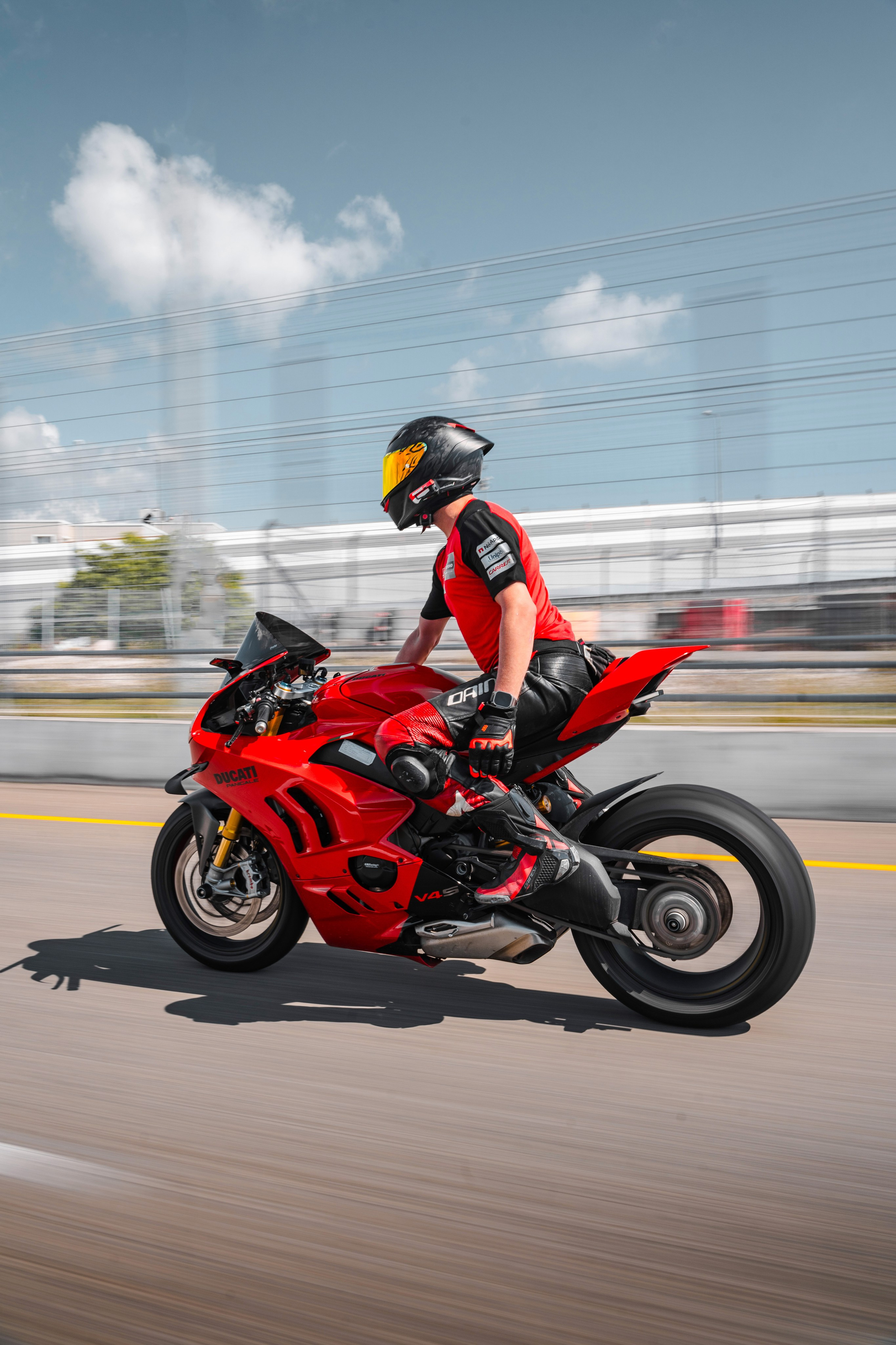 Ducati V4s. Автомобильный и просто лучший фотограф в Сочи Nikita No Name