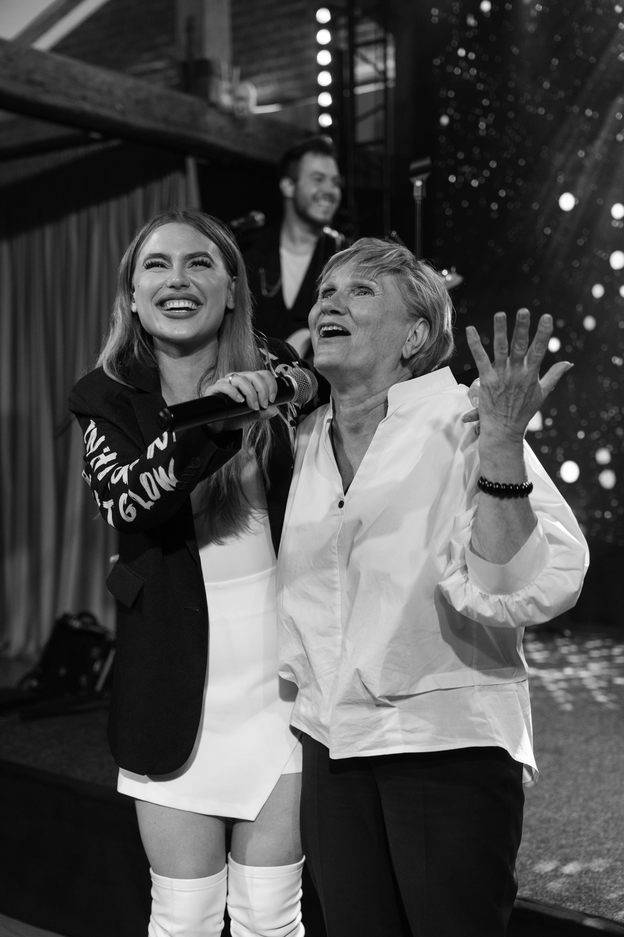 «комфорлабельно и эстетично». Свадебный фотограф Наташа Брифли