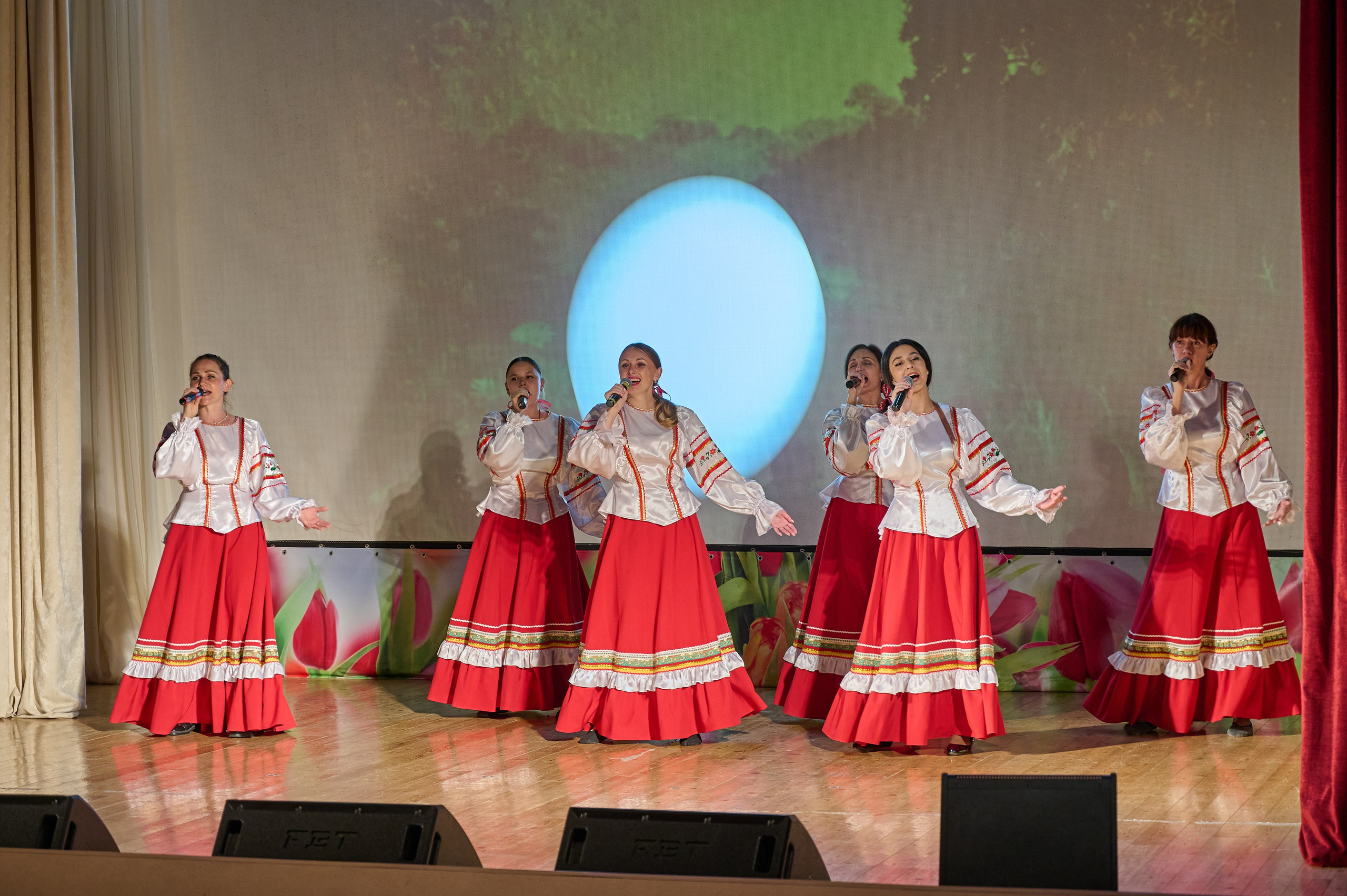 День матери. Кабардинка. Жизнь курорта Кабардинка в фотографиях