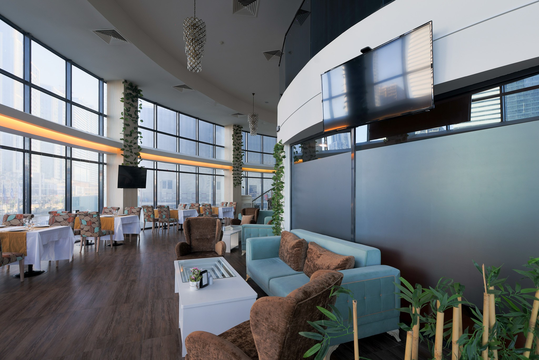 SKY TOWER (METRO CITY). Режиссёр, клипмейкер, фотограф — Андрей Охота