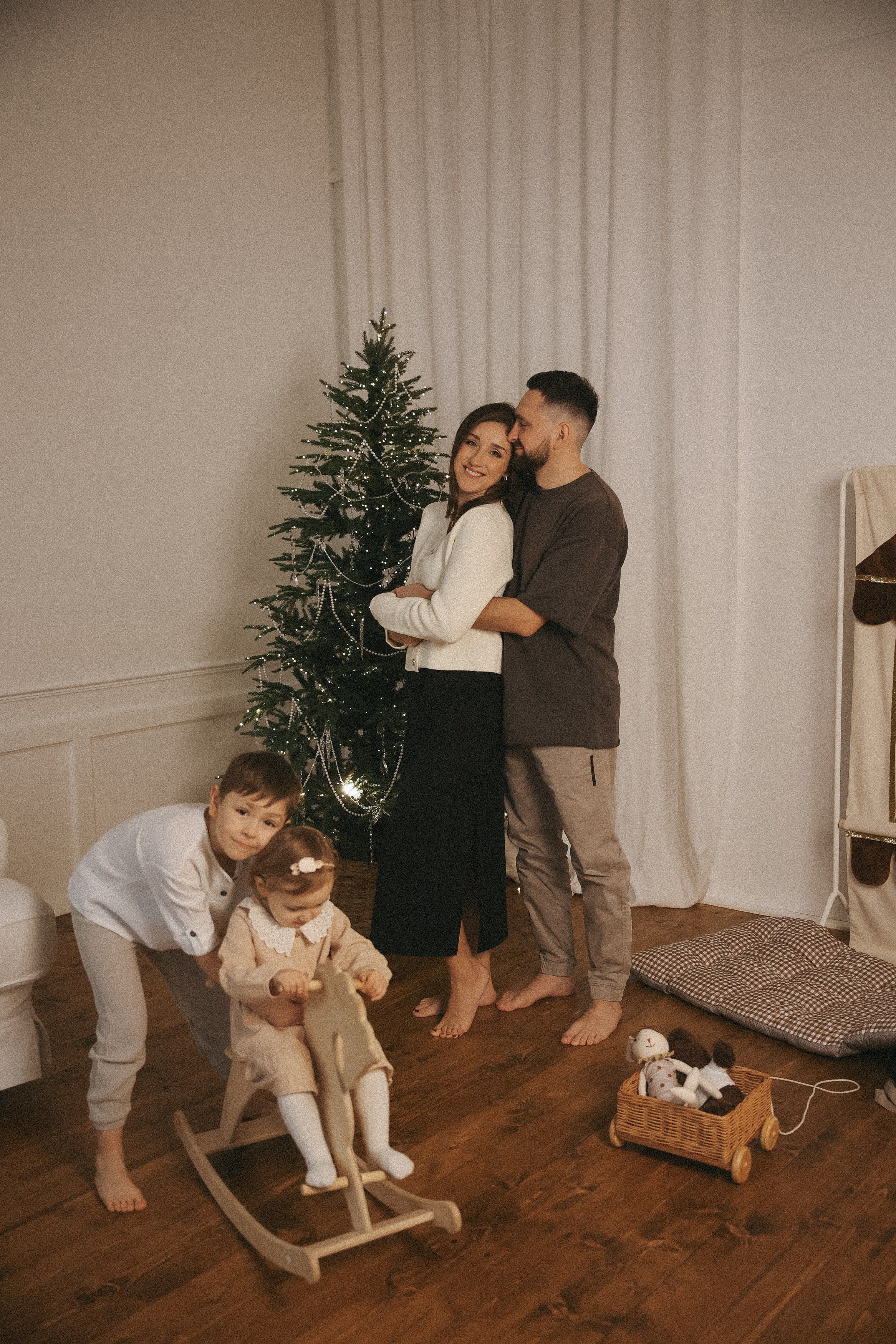 Новогодняя фотосессия во Владимире съемка на новый год фотосессия в студии. Фотограф Владимир Москва