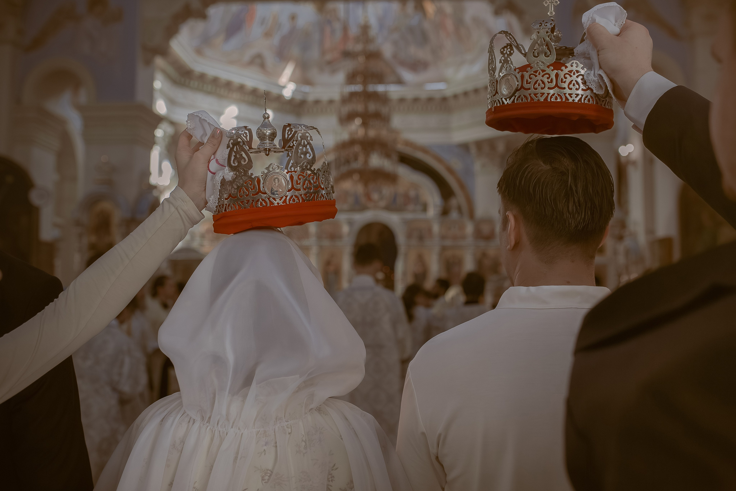 Венчание Артема и Снежаны. Фотограф на Крещение и Венчание в Ташкенте