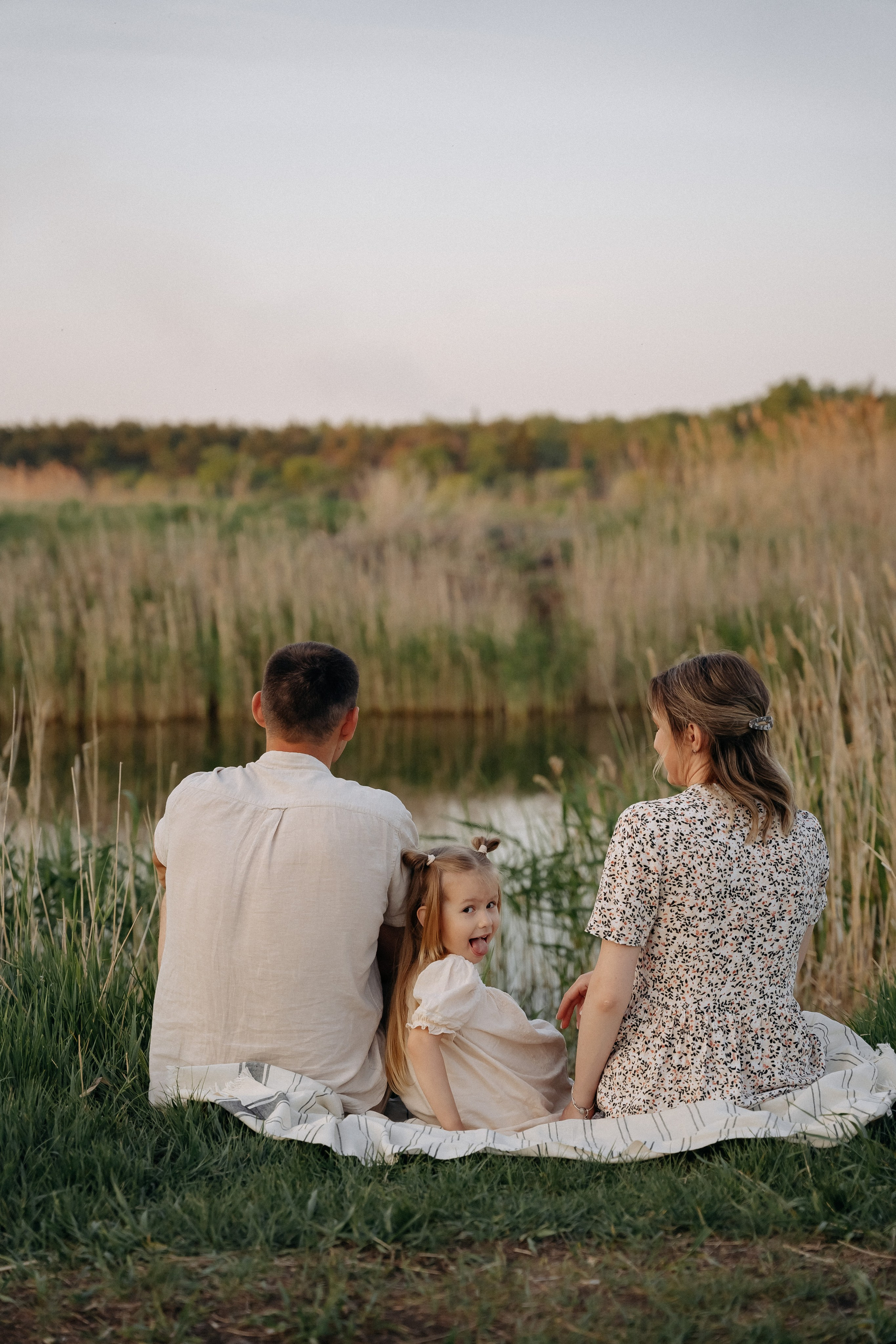 Андрей, Алина и Тая. Главная