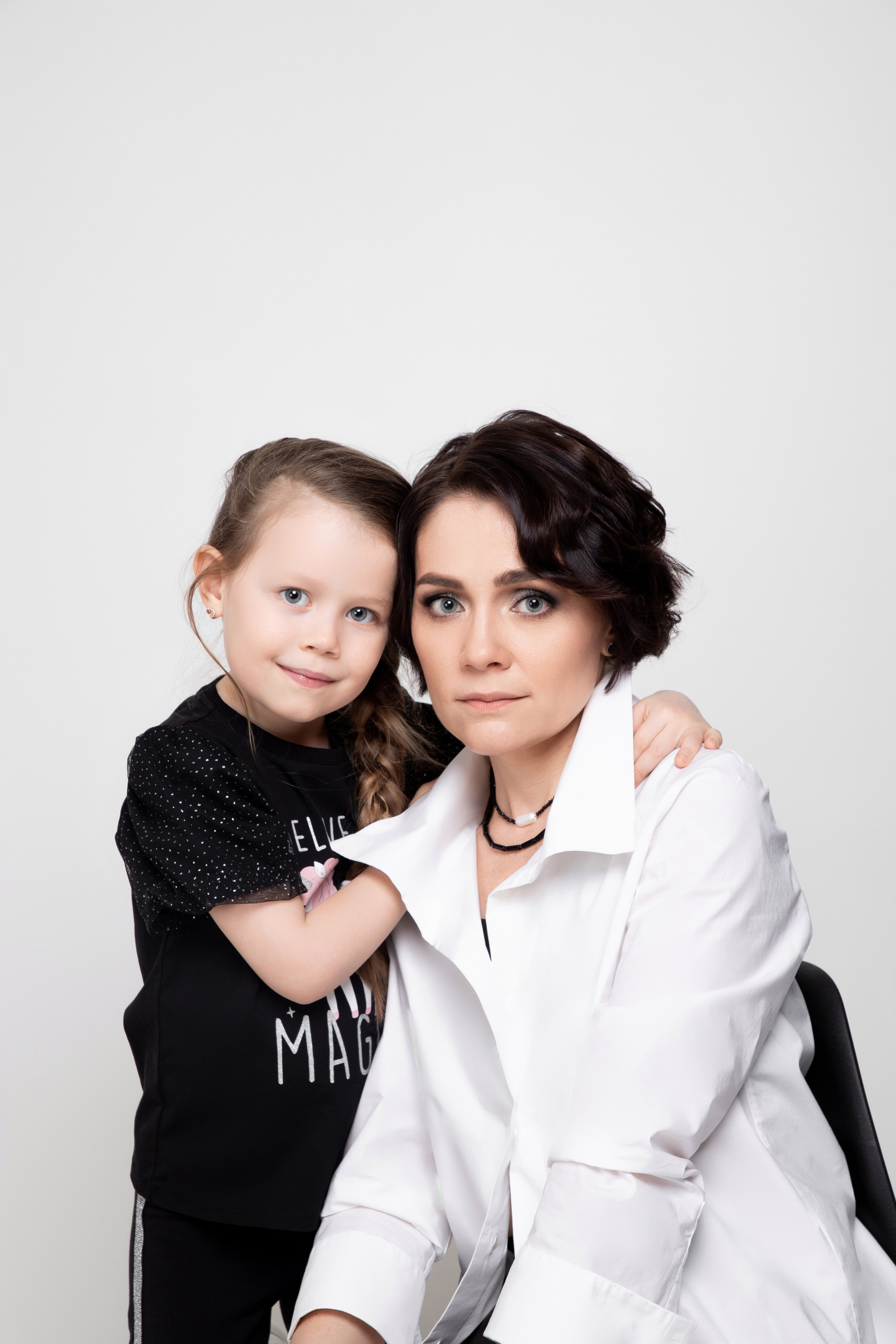 Алексей, Елена, Кристина и Арина. Фотограф Денис Лесковский (Тюмень)