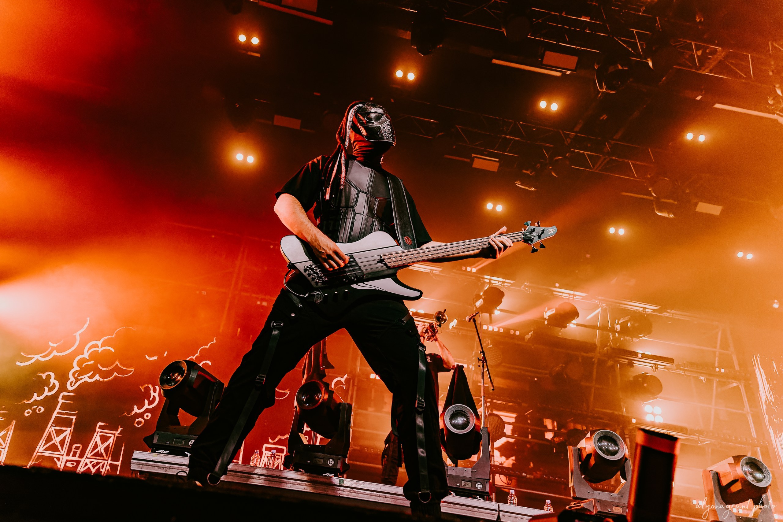 Пневмослон, фоторепортаж СПб, A2,17.10.2025. Алена Адрианова: фотограф в Санкт-Петербурге