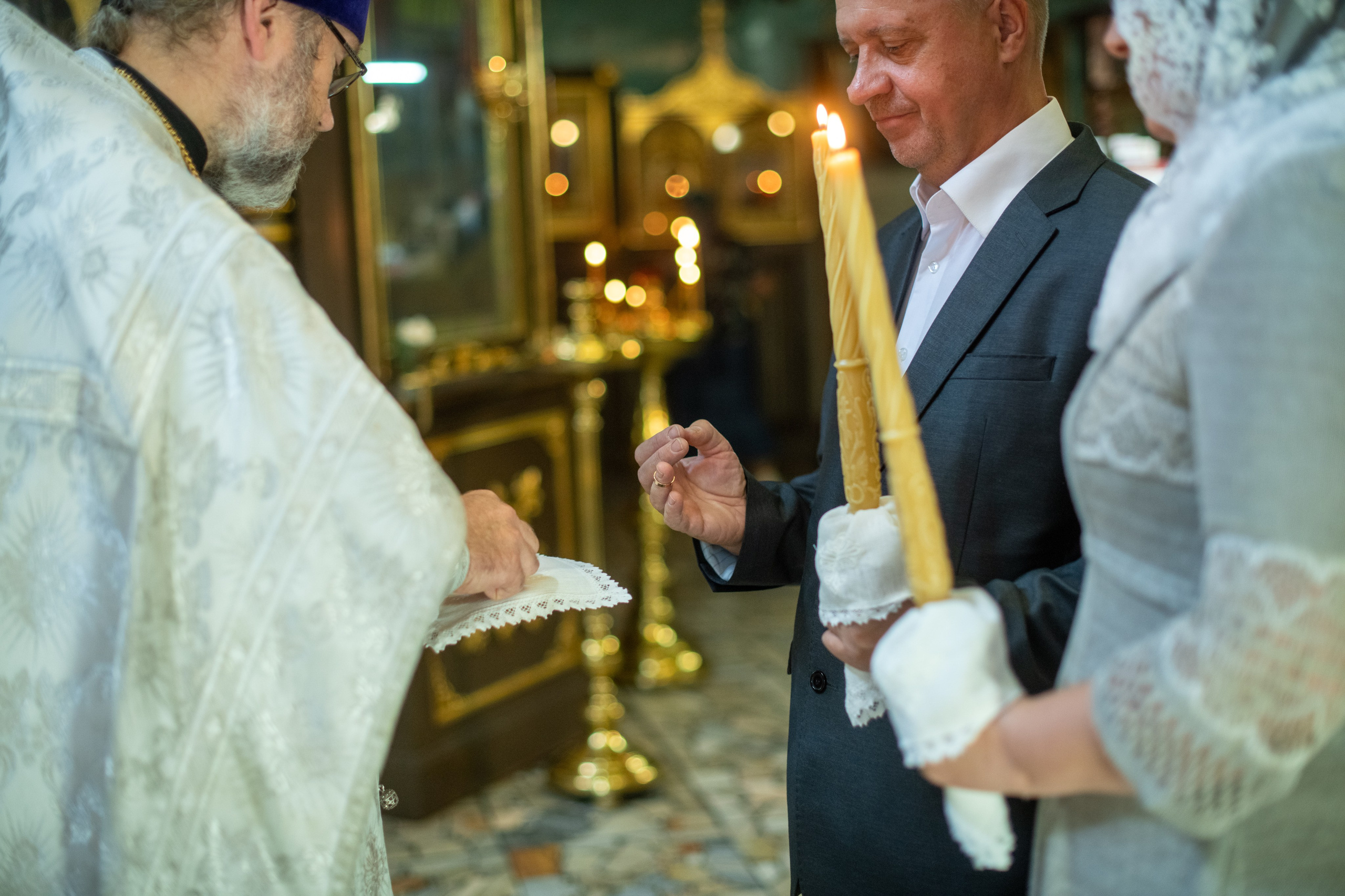 Венчание Натальи и Виктора в Храме Адриана и Натальи в Бабушкине. Фотограф Крещения и Венчания в Москве и МО