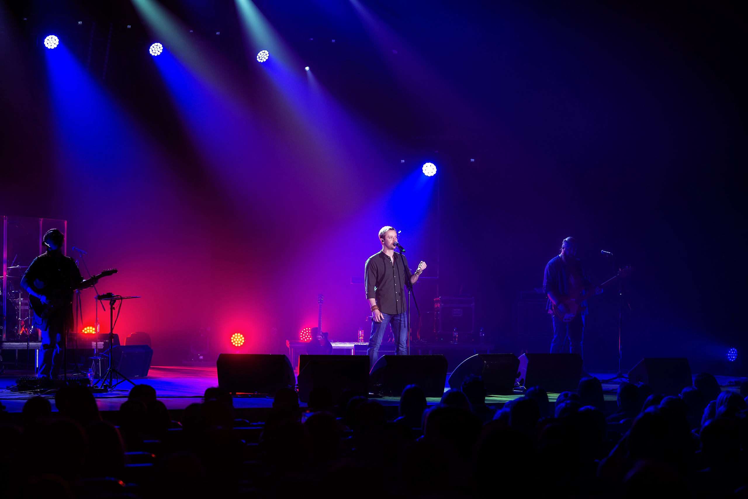 Концерт Пелагеи. Школьный, фэшн фотограф в Тюмени и в России Ирина Королева