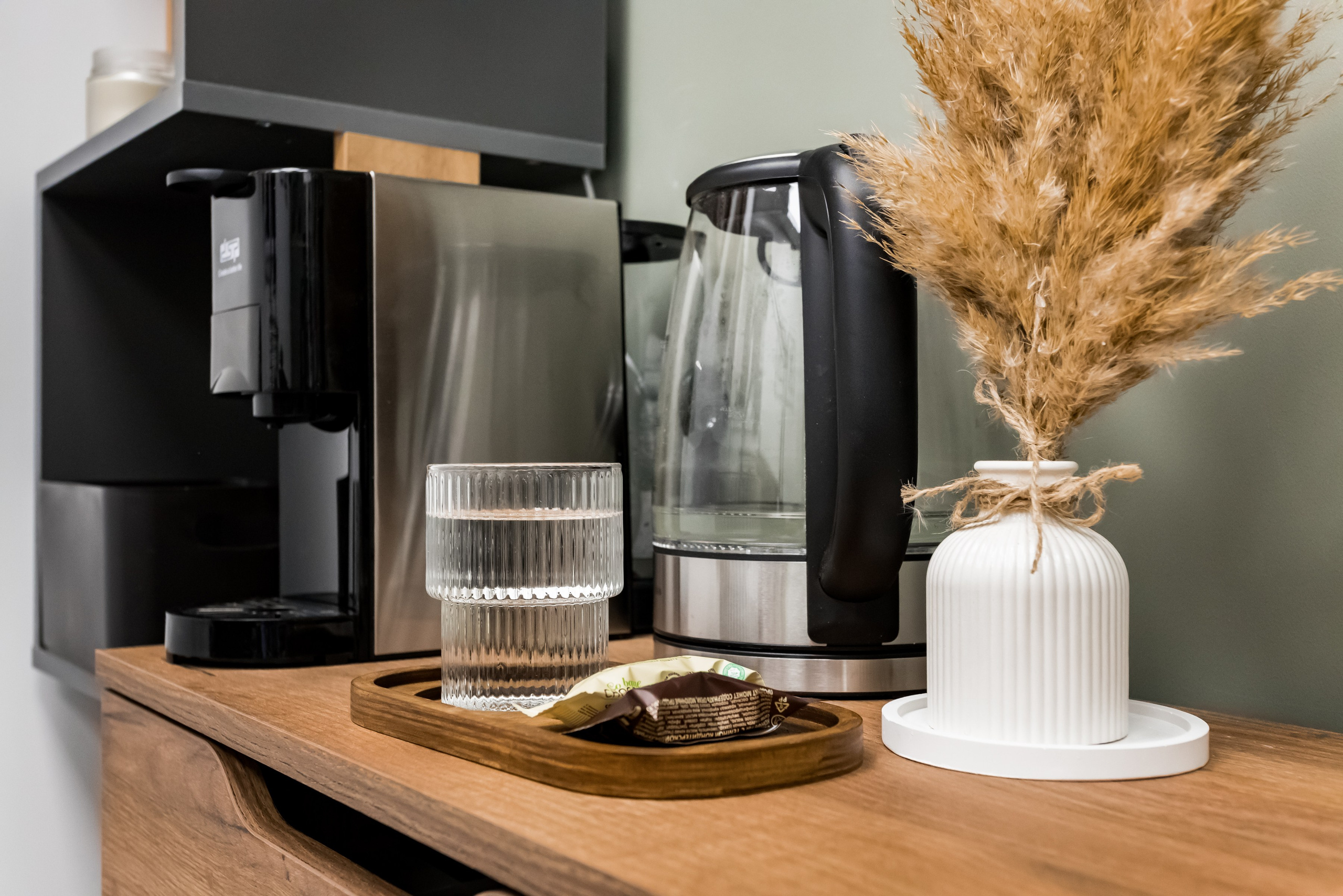 Студия красоты Sakhar Nail Studio. Интерьеры, Контент, Портреты | Фотограф в Москве Дани Терно