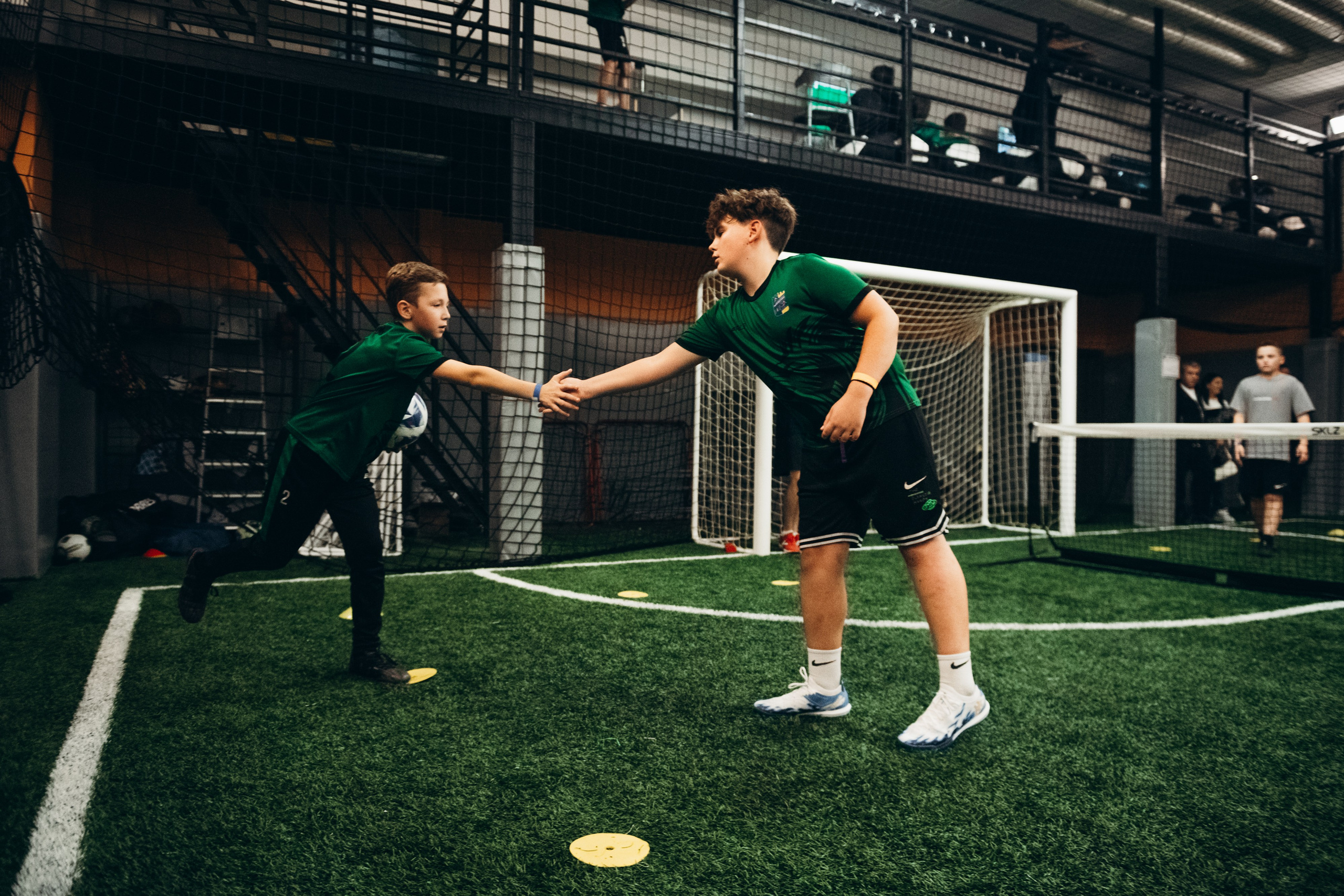 Турнир по футбольному фристайлу, панне и теннисболу