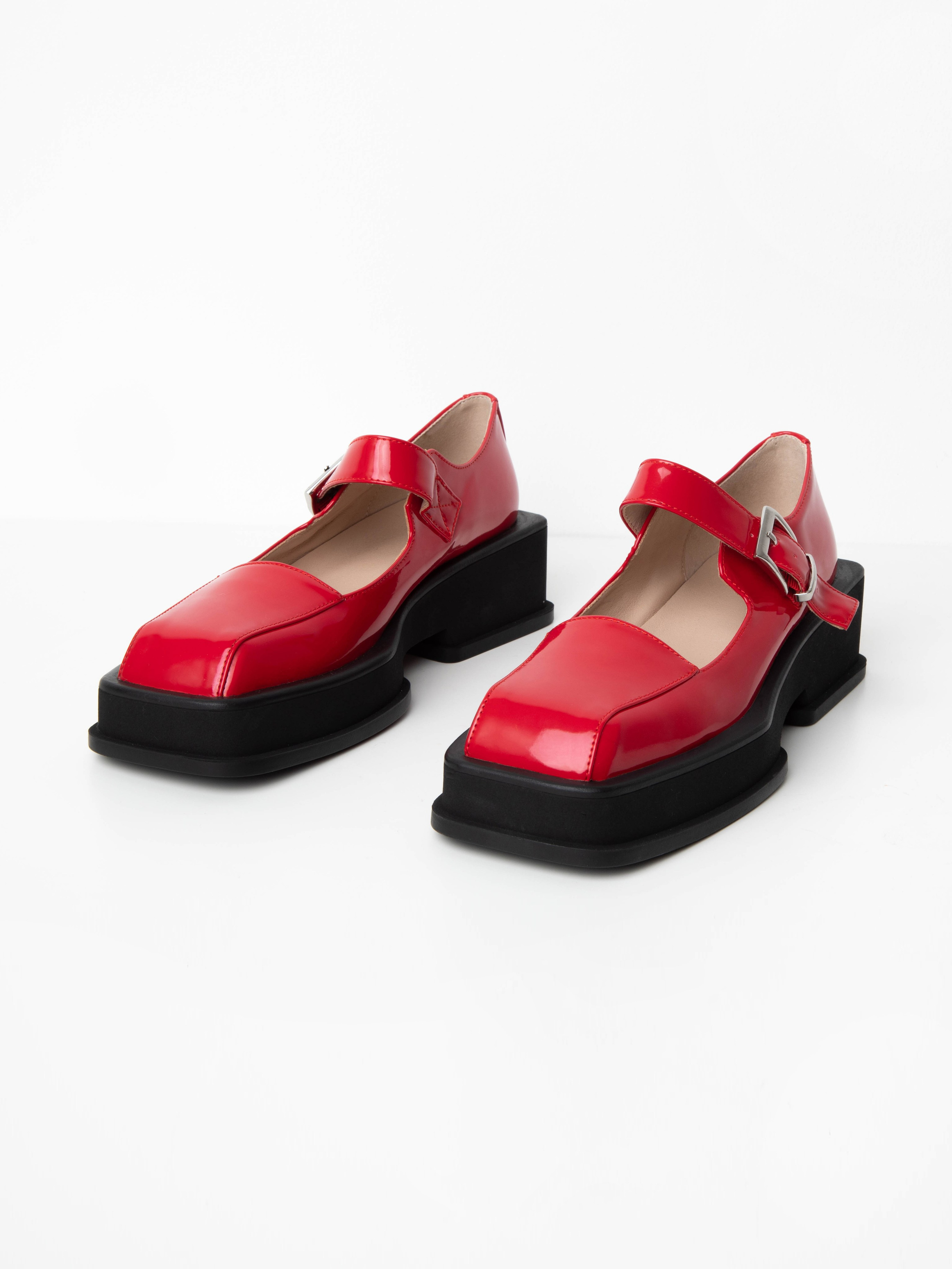 Предметная съемка, обтравка, фото на манекене. Фотограф в Санкт-Петербурге и Москве