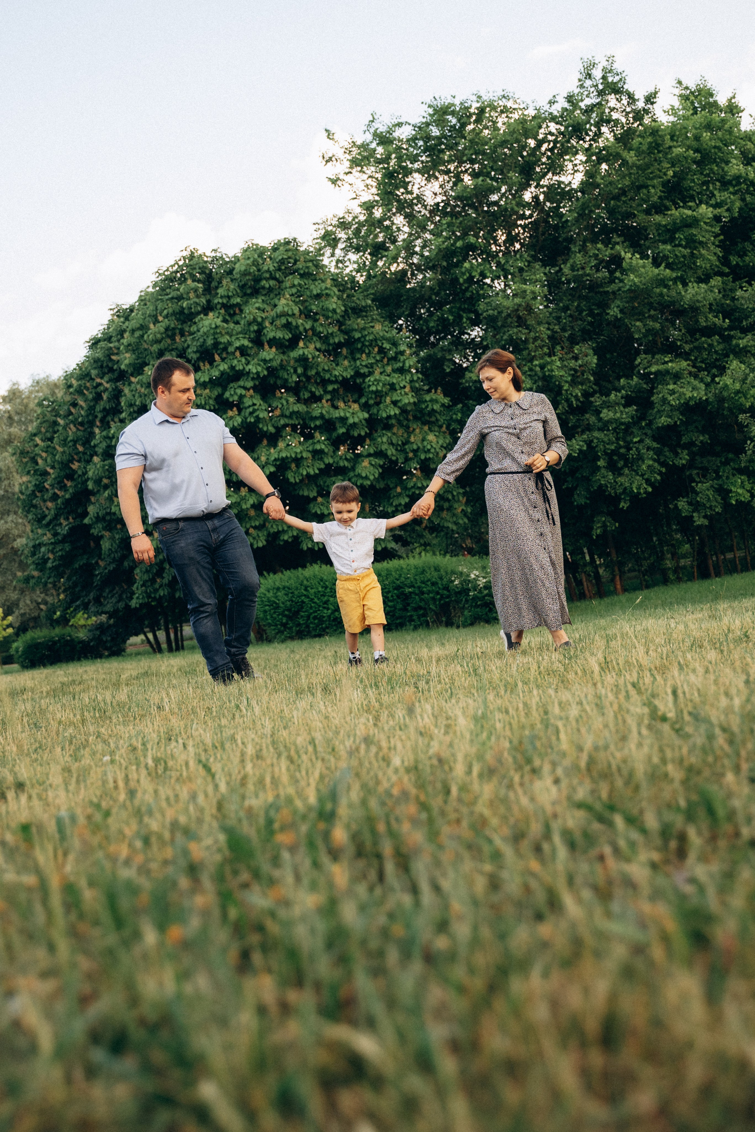 Семейная прогулка в Лошицком парке. Семейный фотограф в Минске Дарья Дреко