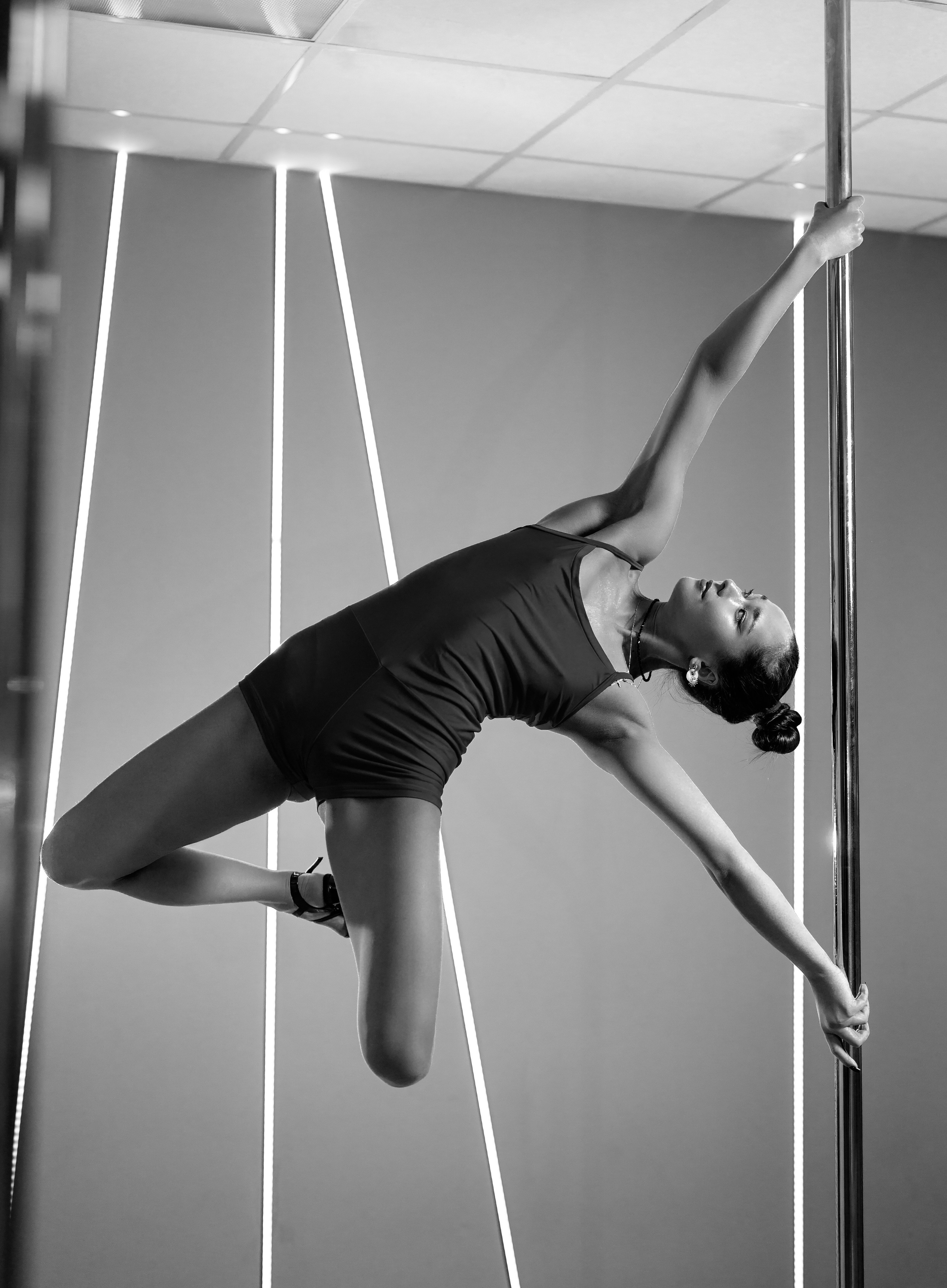 DIANA -Pole Exotic. Сайт фотограф в Керчи Кислый Юрий