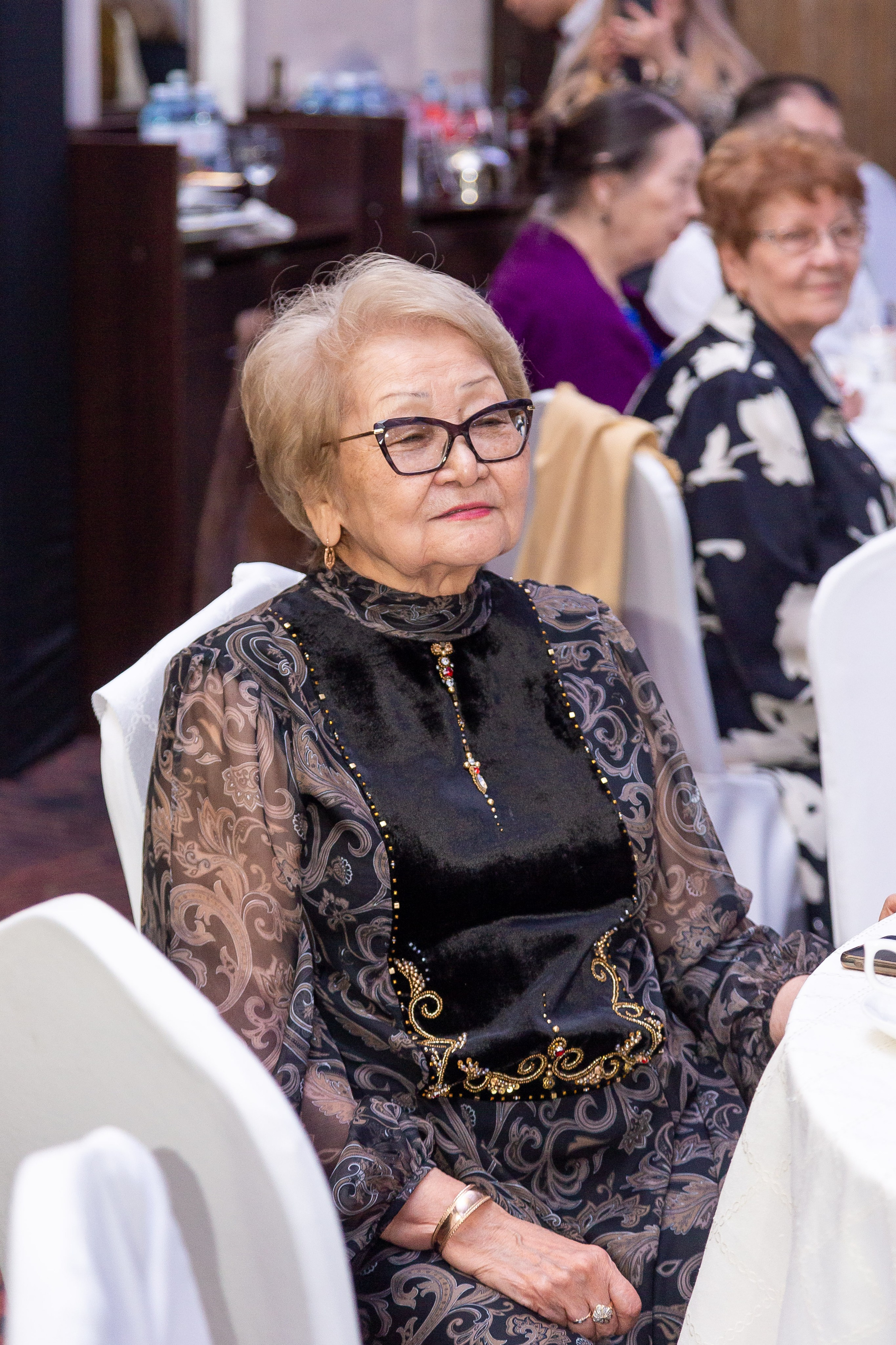 Айша Юбилей 80 лет. Свадебный фотограф в Алматы Айгерим Верба