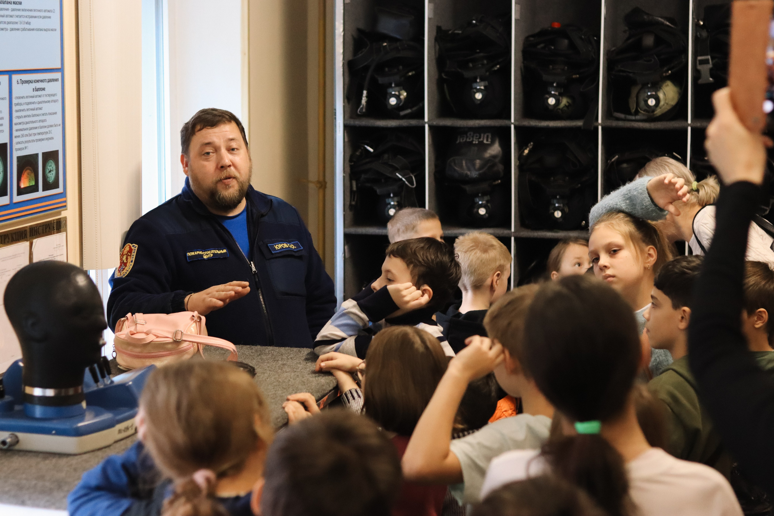 Экскурсия в пожарно-спасательный отряд № 214. Репортажный фотограф в Москве и Зеленограде Karina-vozd