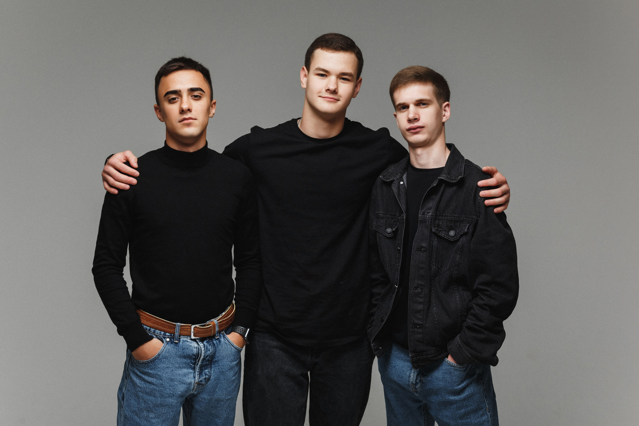 Портреты выпускников в фотостудии 'Faces' в Таганроге. Свадебный и семейный фотограф в Таганроге Бакарюк Антон