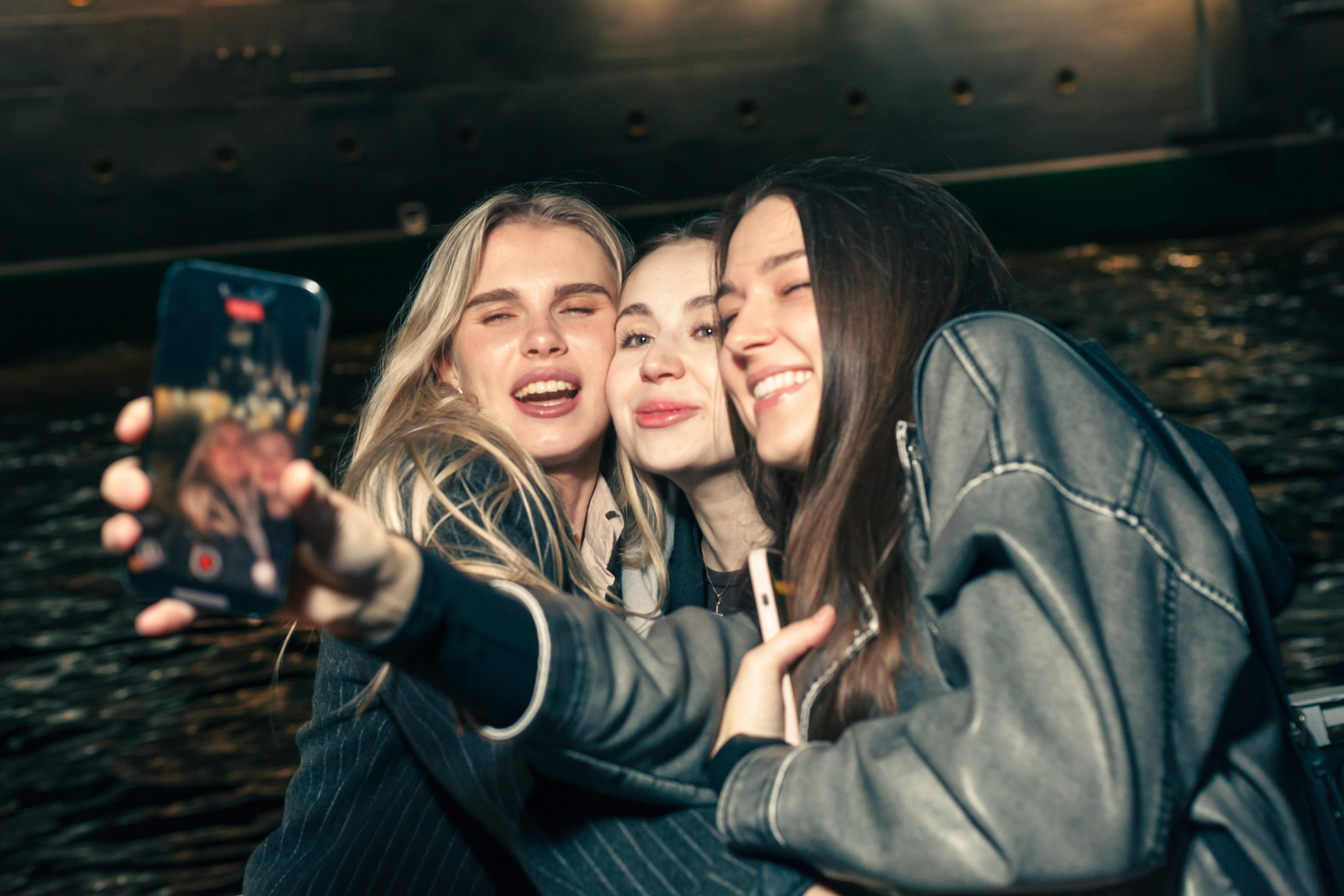 Зеркало ночного города. Фотограф в Санкт — Петербурге Валерий Гаухман