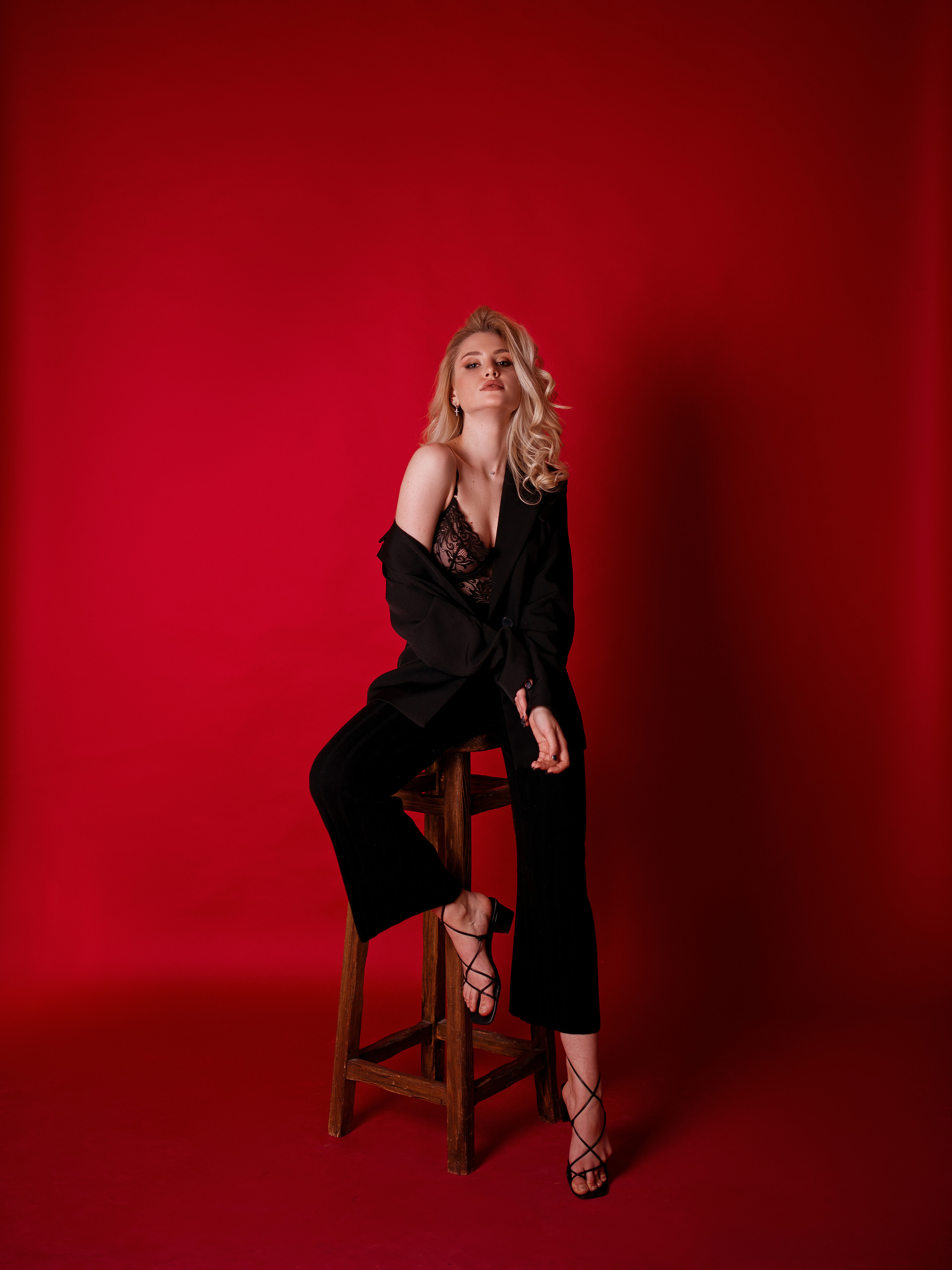 Фотосъемка последнего звонка в школе. 2500р. Уточнить условия и стоимость можно в разделе "Услуги и цены" на сайте, через форму обратной связи или по телефону 89788481042