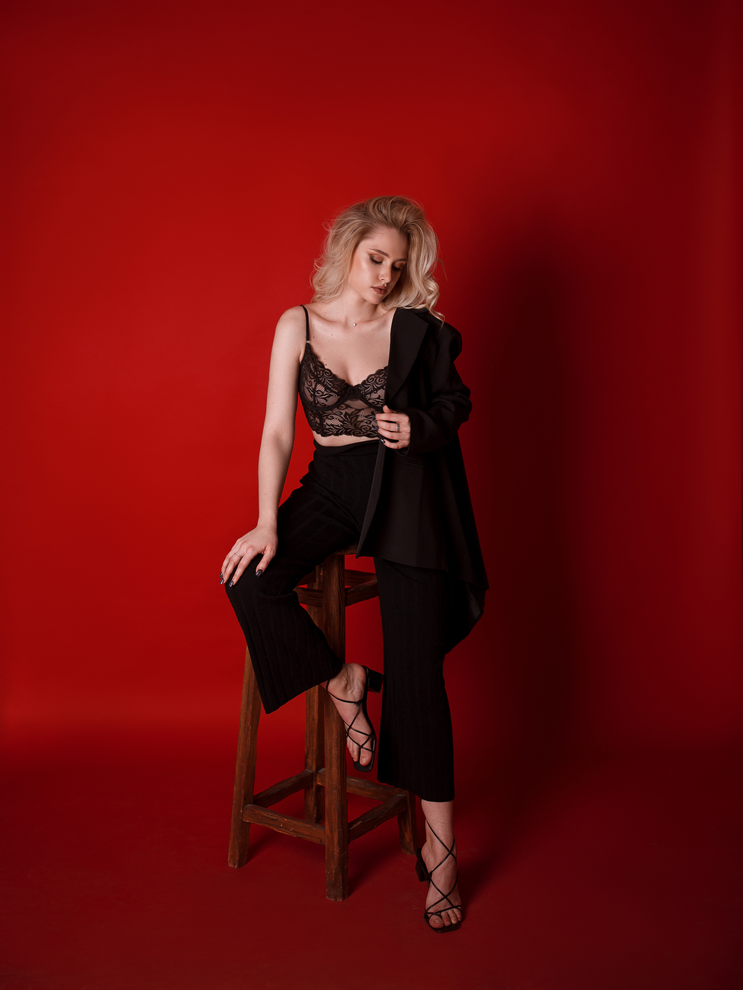 Love Story в фотостудии Севастополя. Уточнить условия и стоимость можно в разделе "Услуги и цены" на сайте, через форму обратной связи или по телефону 89788481042