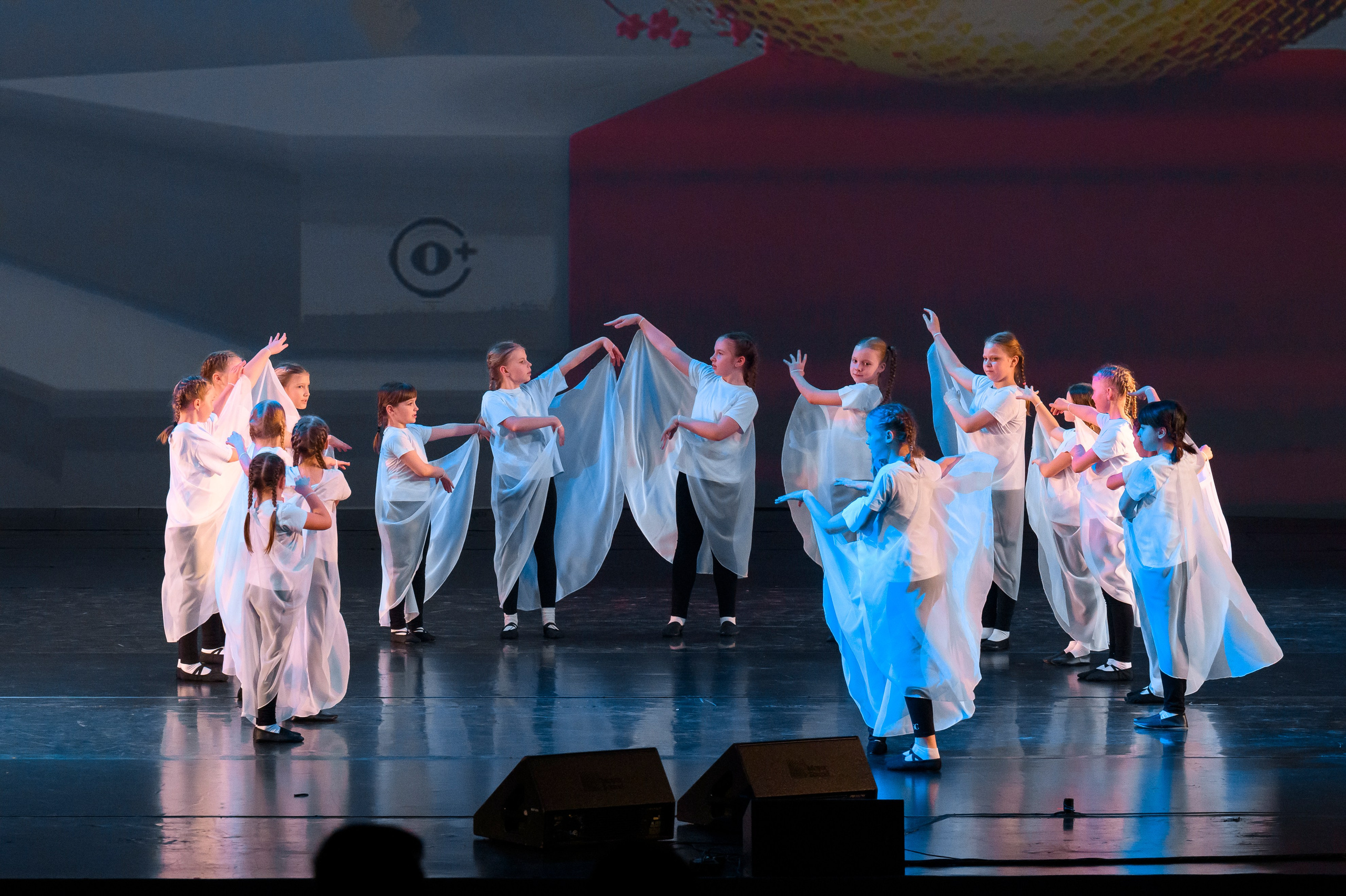 23 апреля, часть 2, БКЗ Октябрьский, г. Санкт-Петербург. Золотое яблочко