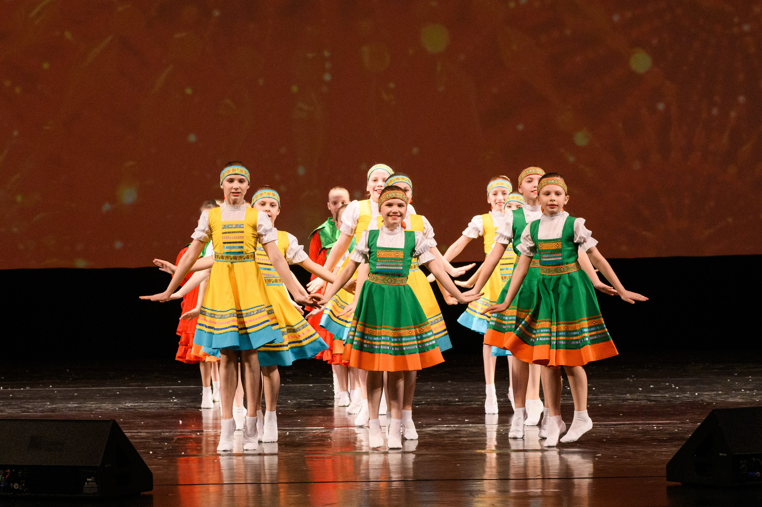 23 апреля, часть 2, БКЗ Октябрьский, г. Санкт-Петербург. Золотое яблочко