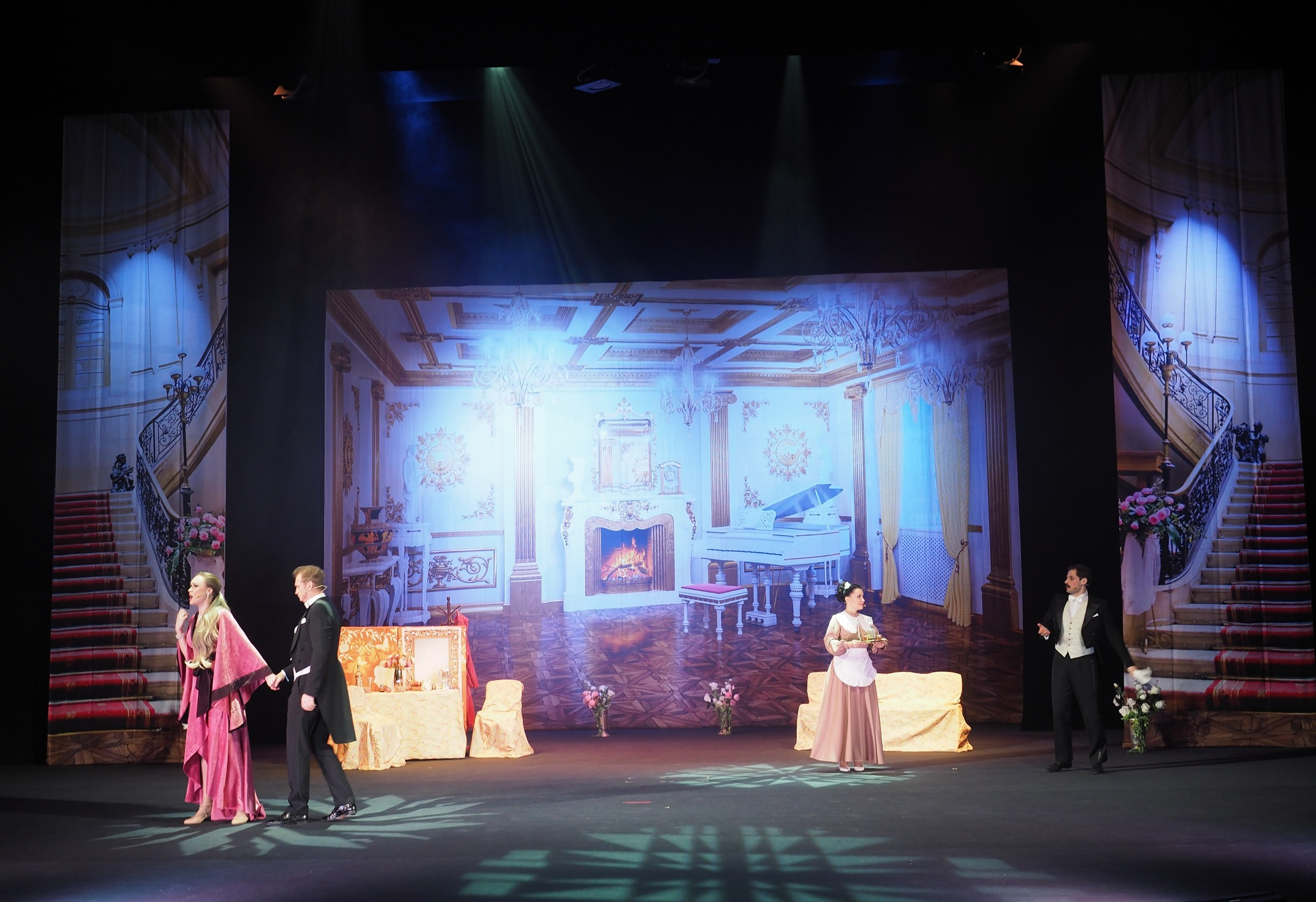 «БУФФ-ПАРАДИЗ» Летучая мышь (в Нск). Портретный и спортивный фотограф в Новосибирске и Твери Кононов Алексей