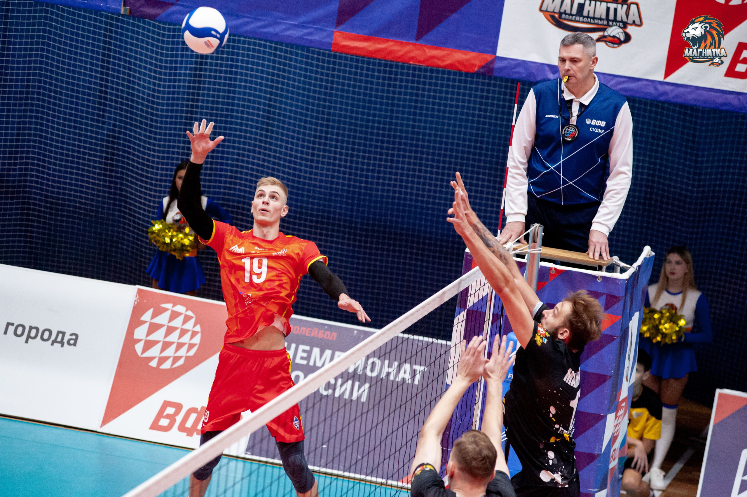 Чемпионат России по волейболу. Высшая лига А. Магнитка — Локомотив-Изумруд. Фотограф Магнитогорск Данил Семенов