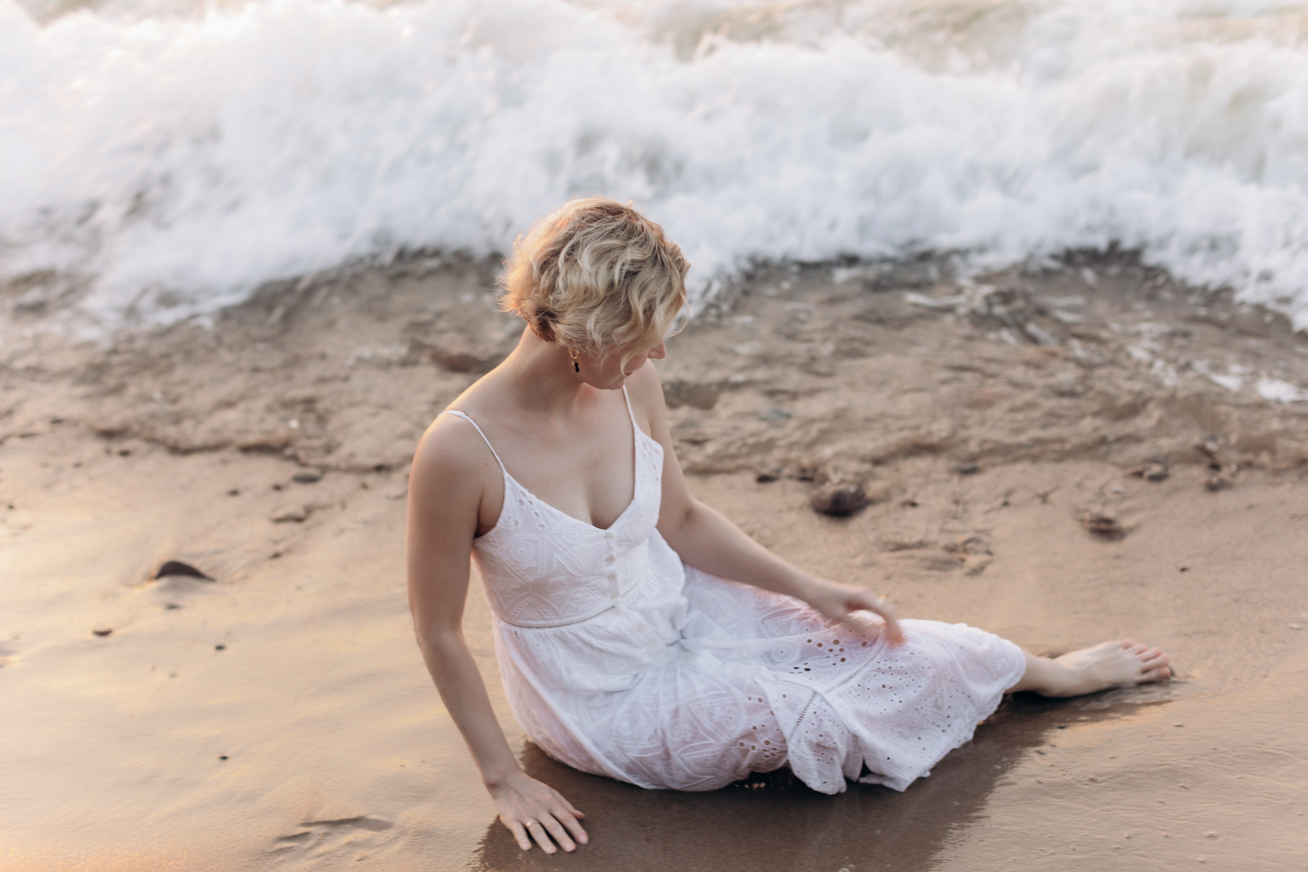 Подруги Пионеский Сосновый бор закат. Фотограф в Калининграде свадебная фотография, репортажная, фотосессии