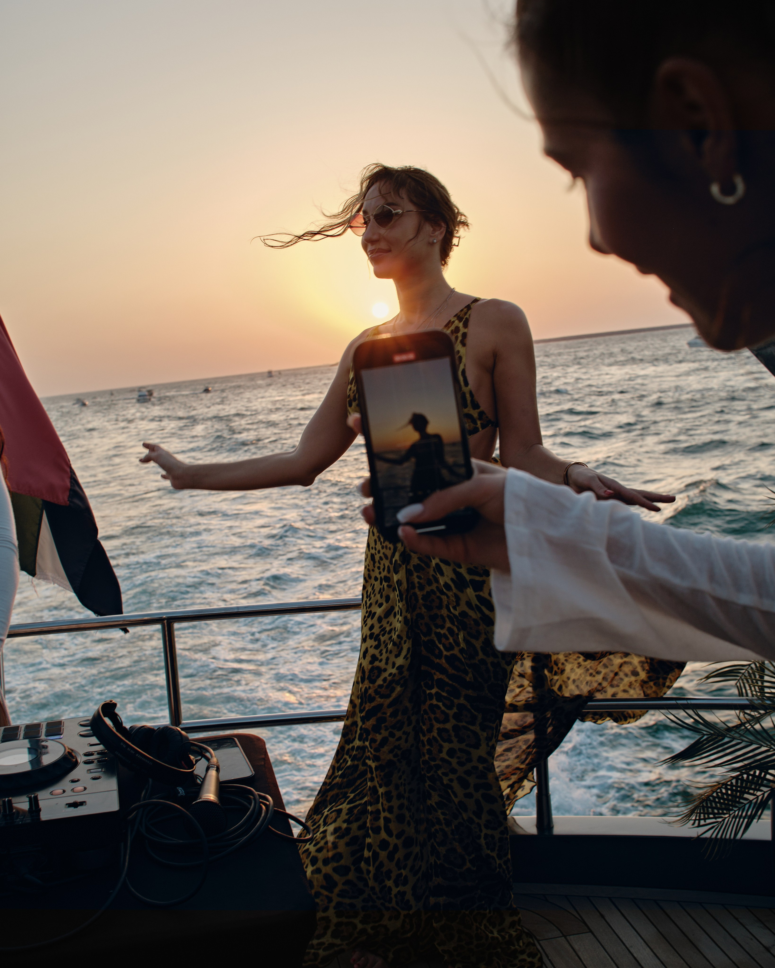 PAVEL DEREVYANKO. NOIZOMAX Художественный фотограф в Дубай