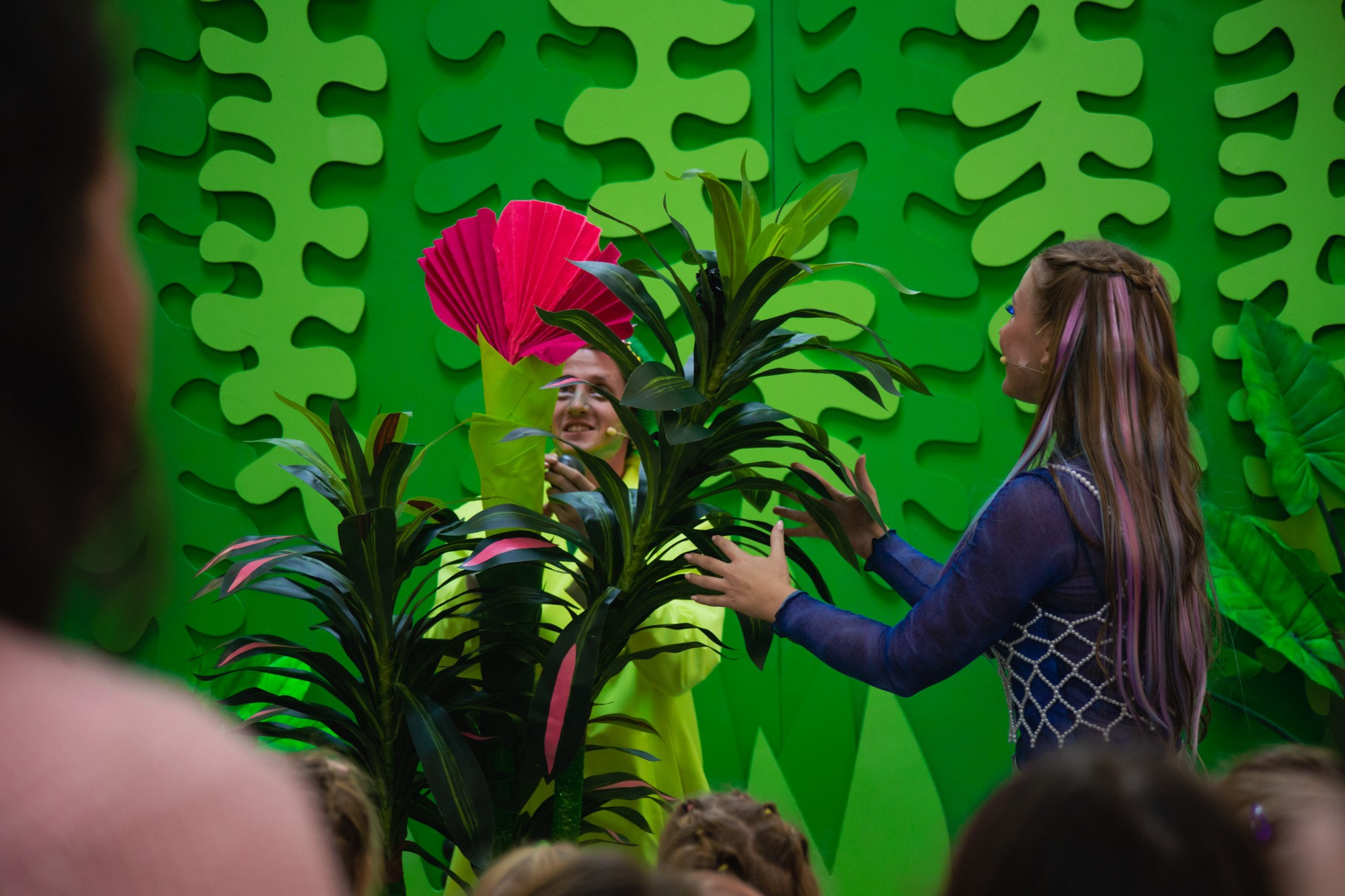 Сказка в ТЦ Океания. Репортажный и концертный фотограф в Москве Анастасия Осень