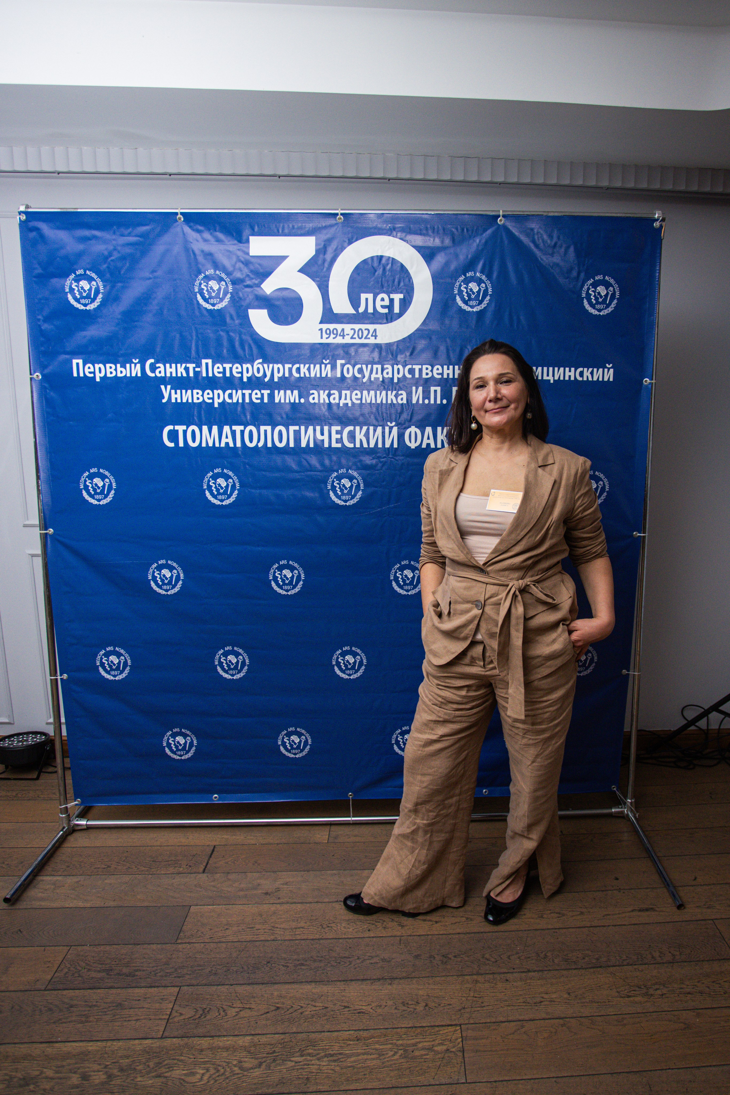 Встреча выпускников. Стоматологи СПб. Семейный фотограф в Вышнем Волочке — Ульяна Иванова | Фотосессии для всей семьи