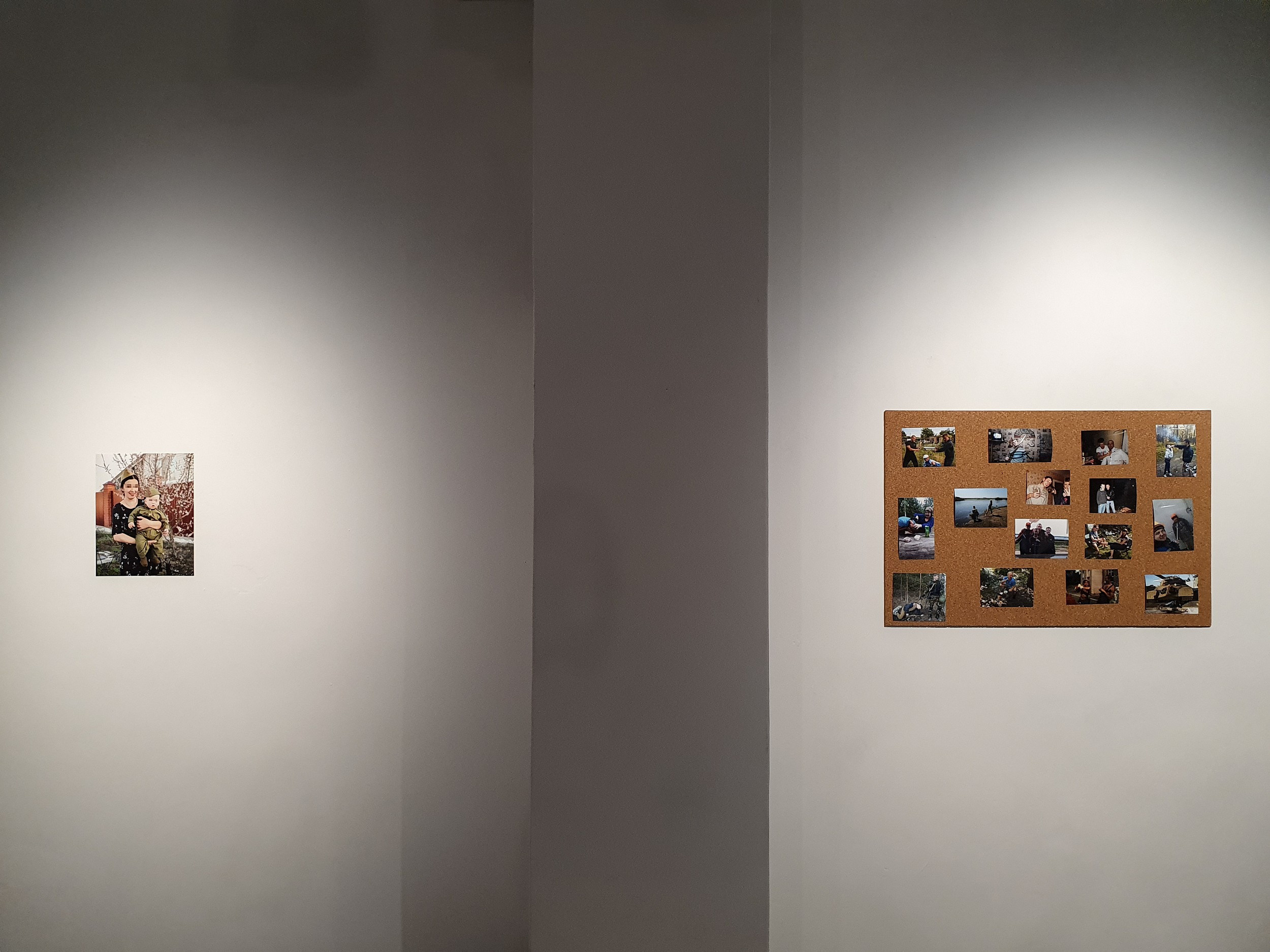 Installation views. Künstler Verstecktoff