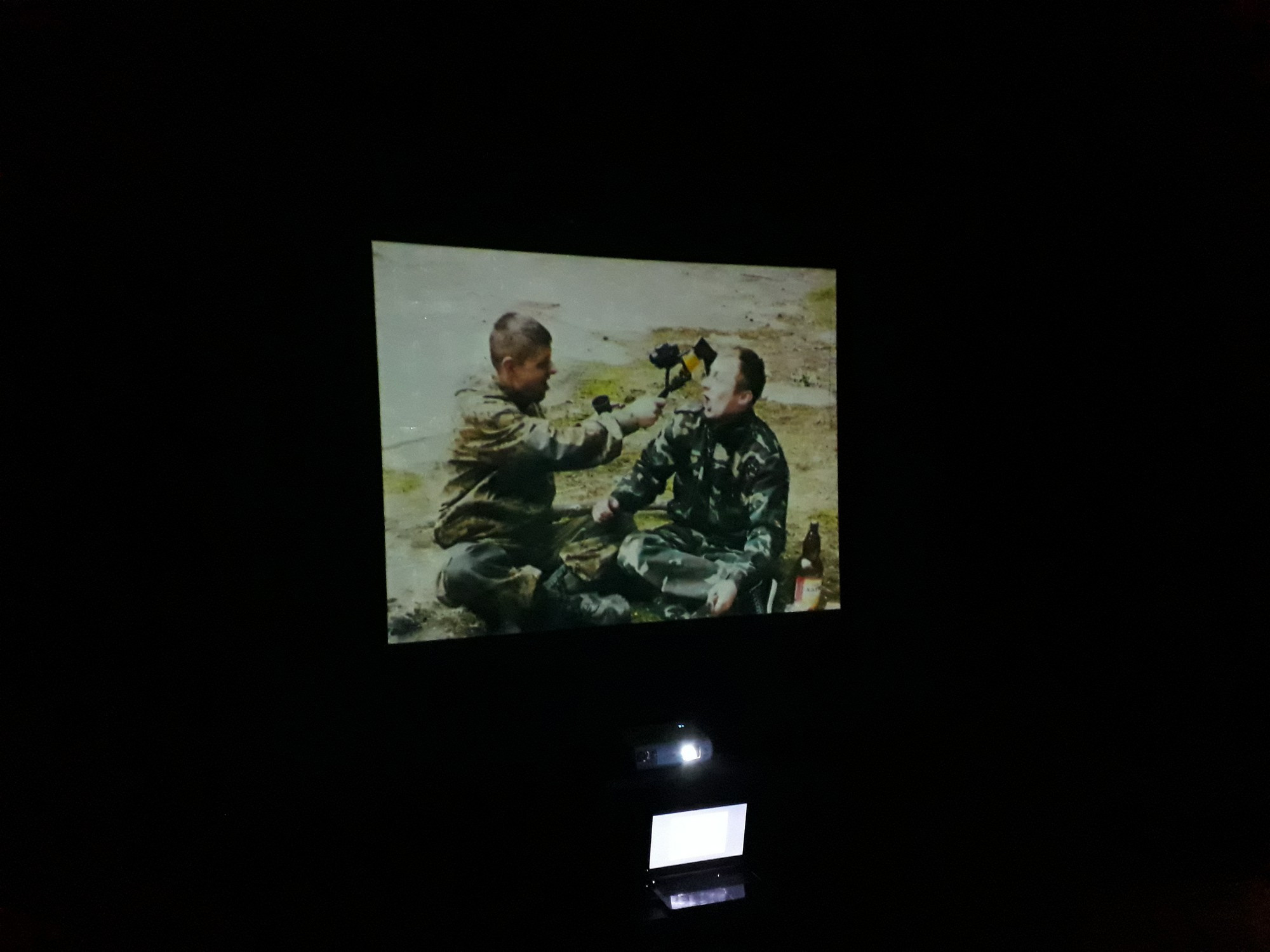 Installation views. Künstler Verstecktoff