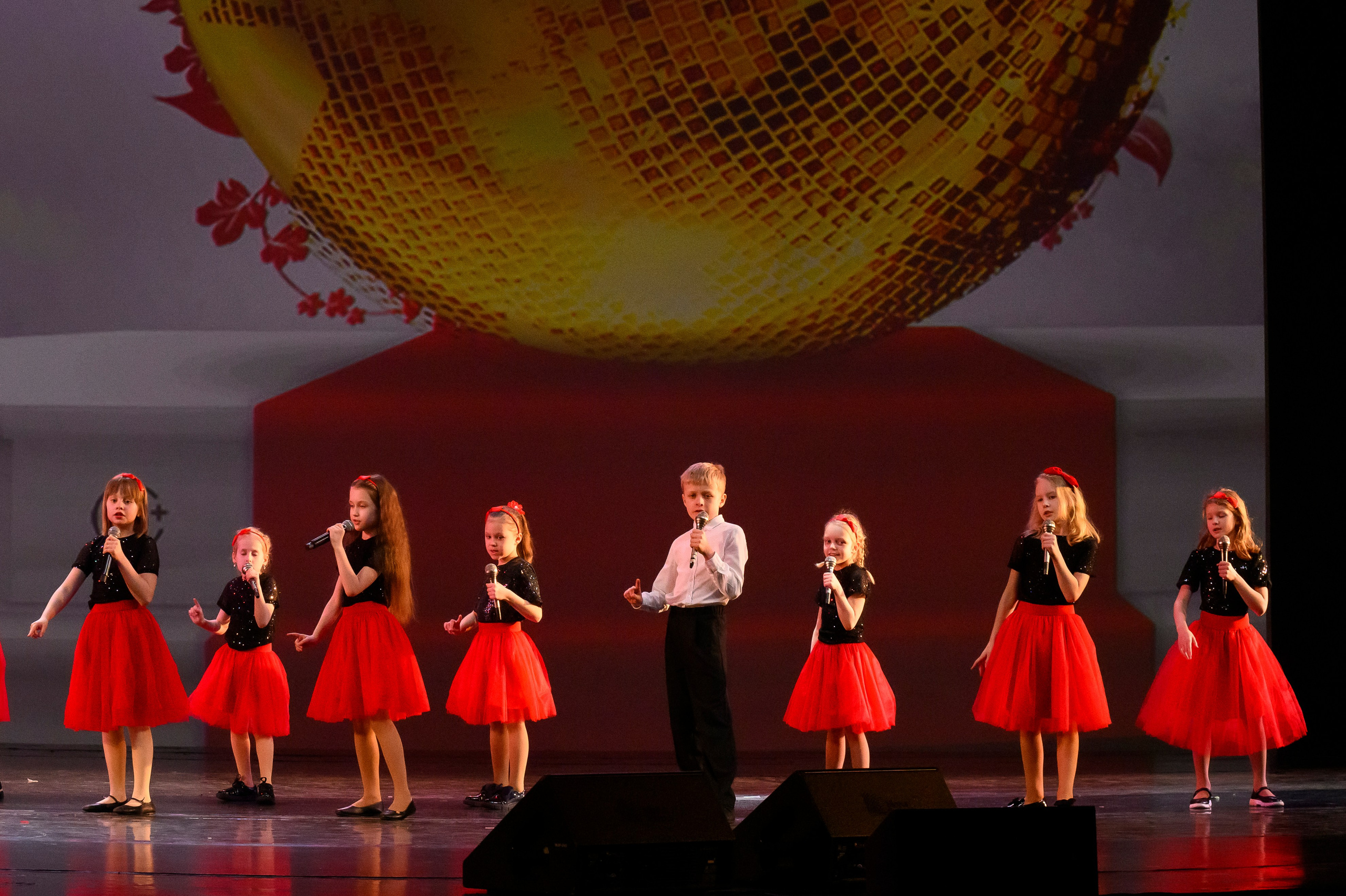 23 апреля, часть 2, БКЗ Октябрьский, г. Санкт-Петербург. Золотое яблочко