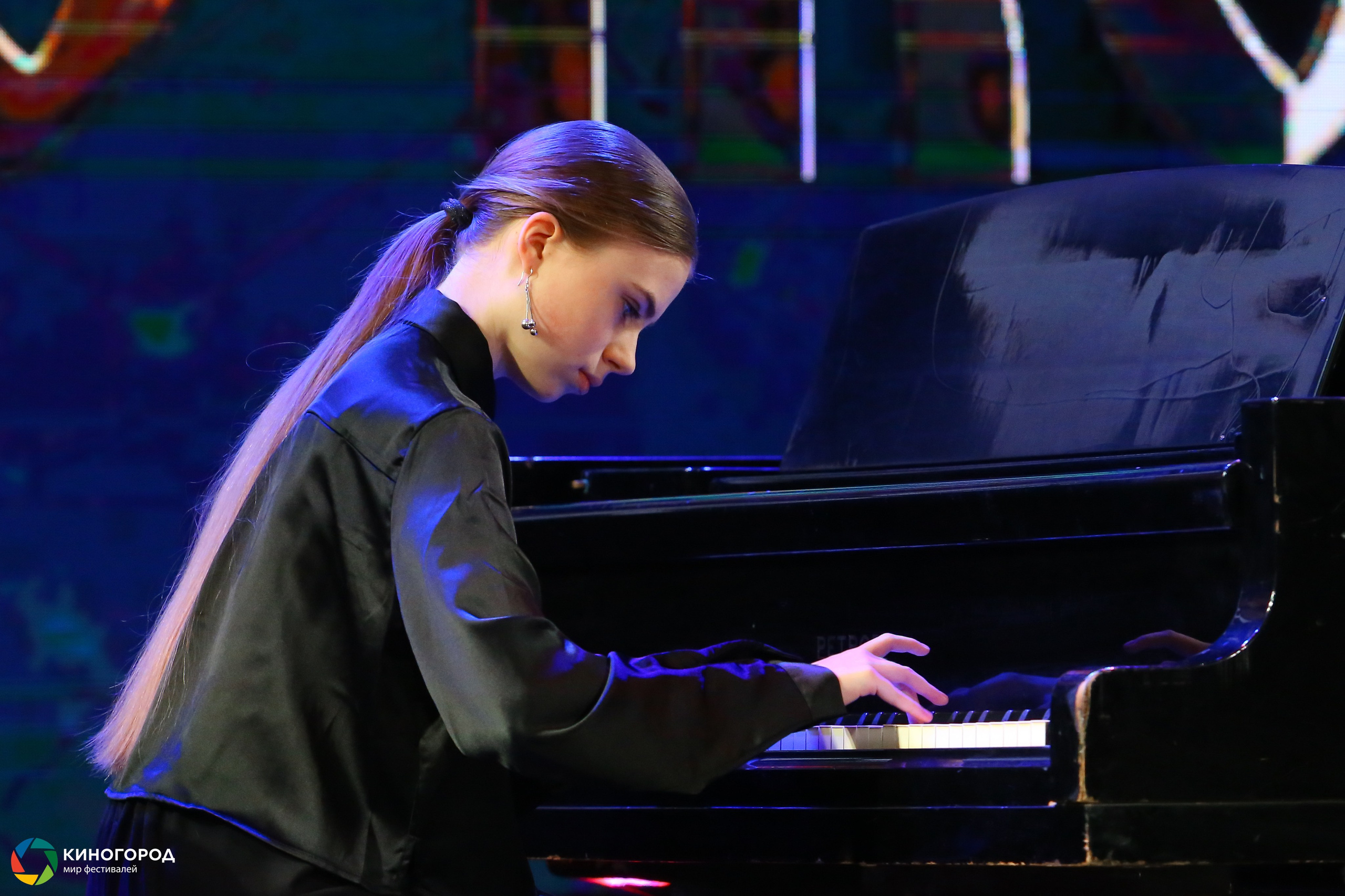 9 марта, конкурс, г. Екатеринбург. Золотое яблочко