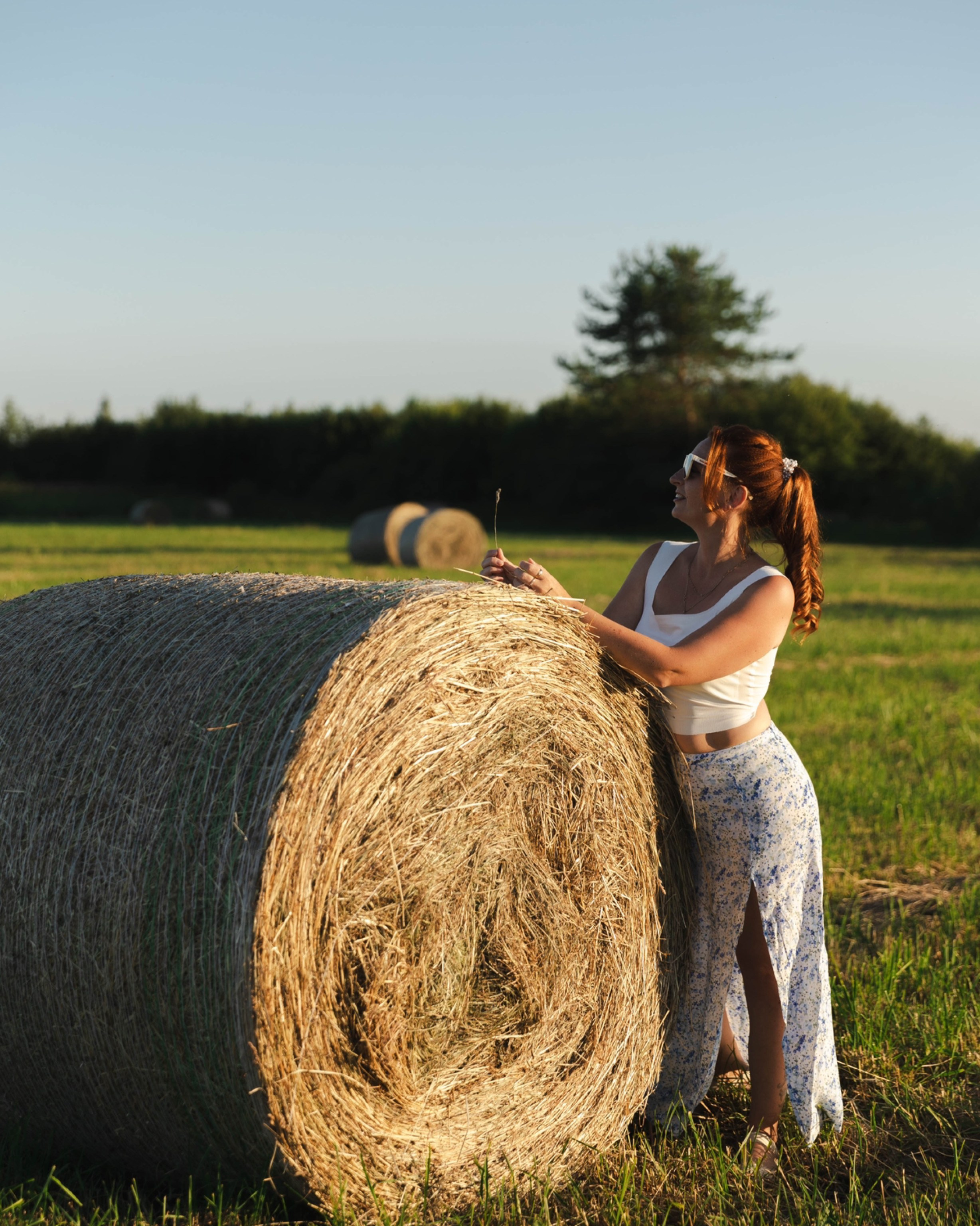 Молодость — это танцевать с бокалом. Свадебный и семейный фотограф в Карелии