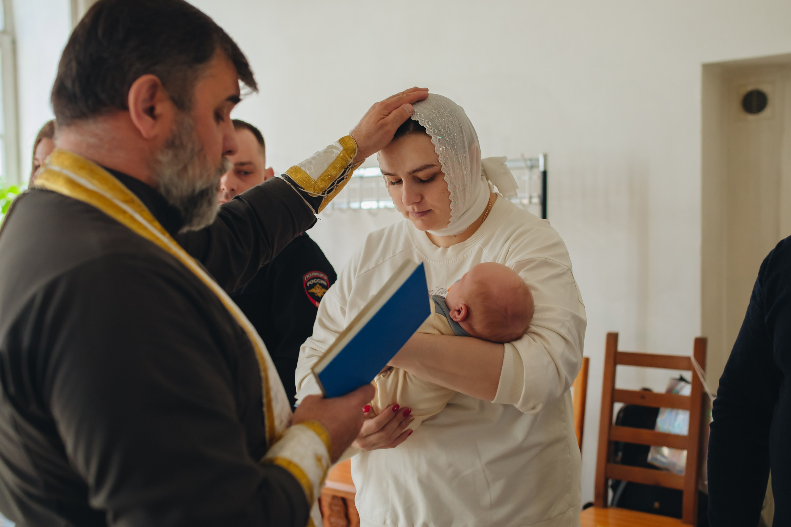 Крещение в светлом Храме. Семейный и детский фотограф в Москве Дорогова Екатерина