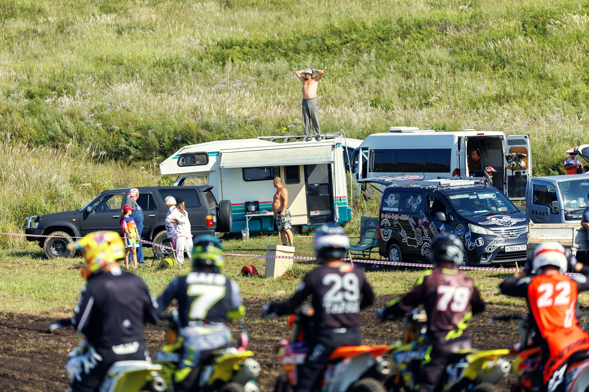 Мотокросс 2025. Андрей Кровлин — фотограф в Славянке