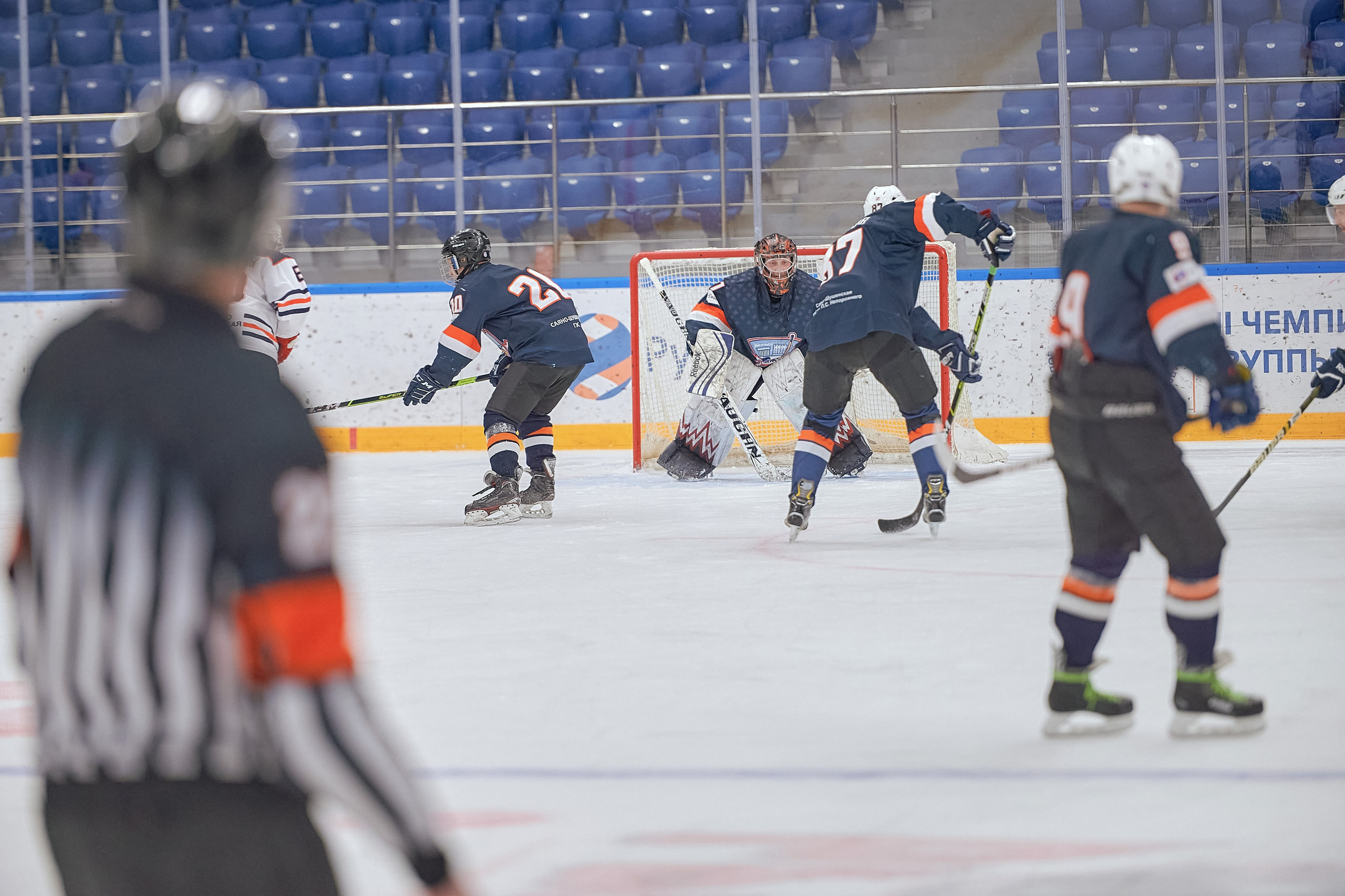 Портфолио репортажной фотосъёмки: Кристалл арена — Хоккей — РусГидро. Фотограф Яковлев Роман — Красноярск