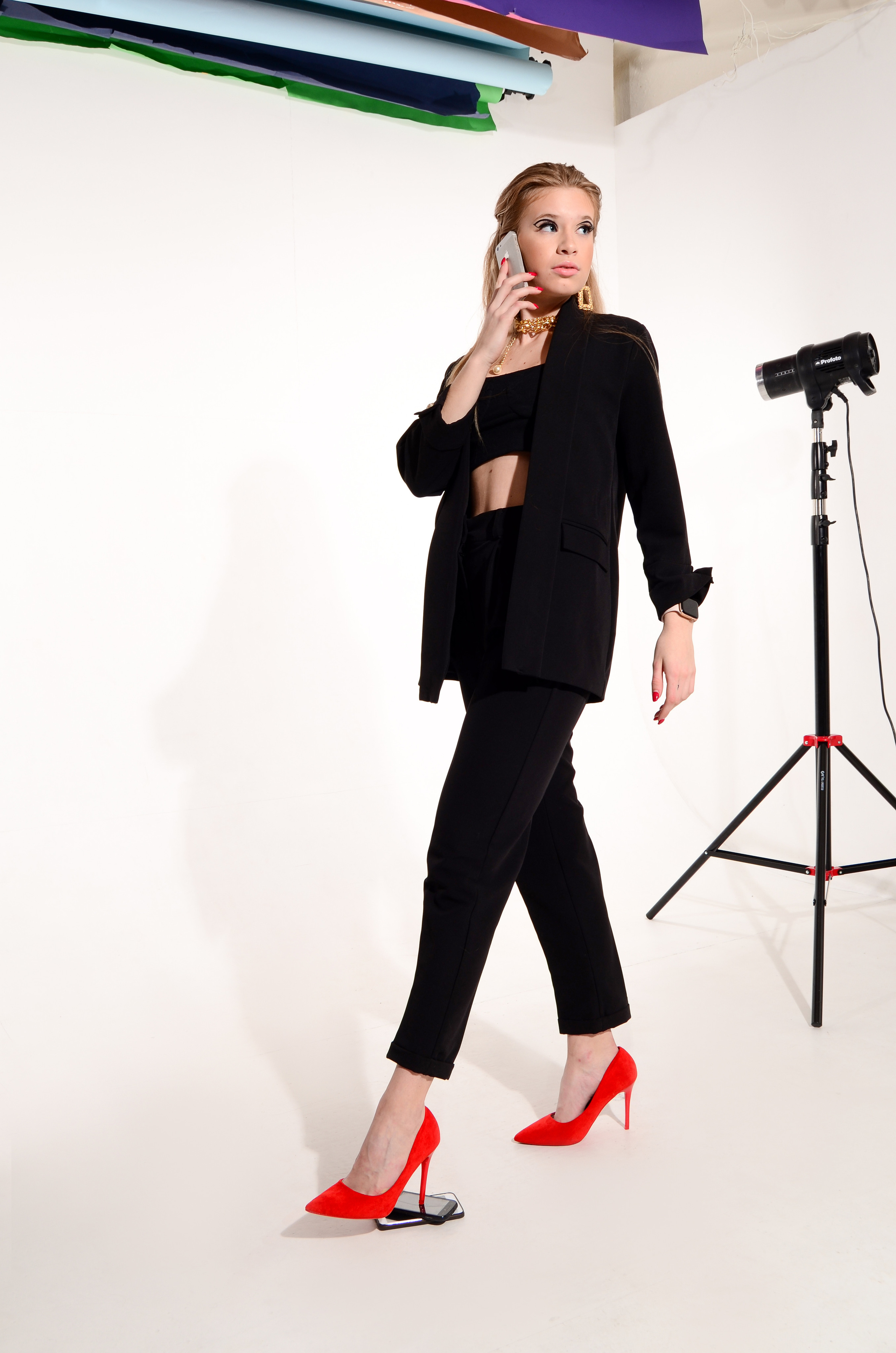 Фотопроект «Человек и телефон». Портретный фотограф в Хабаровске и Санкт-Петербурге Семенова Дарья