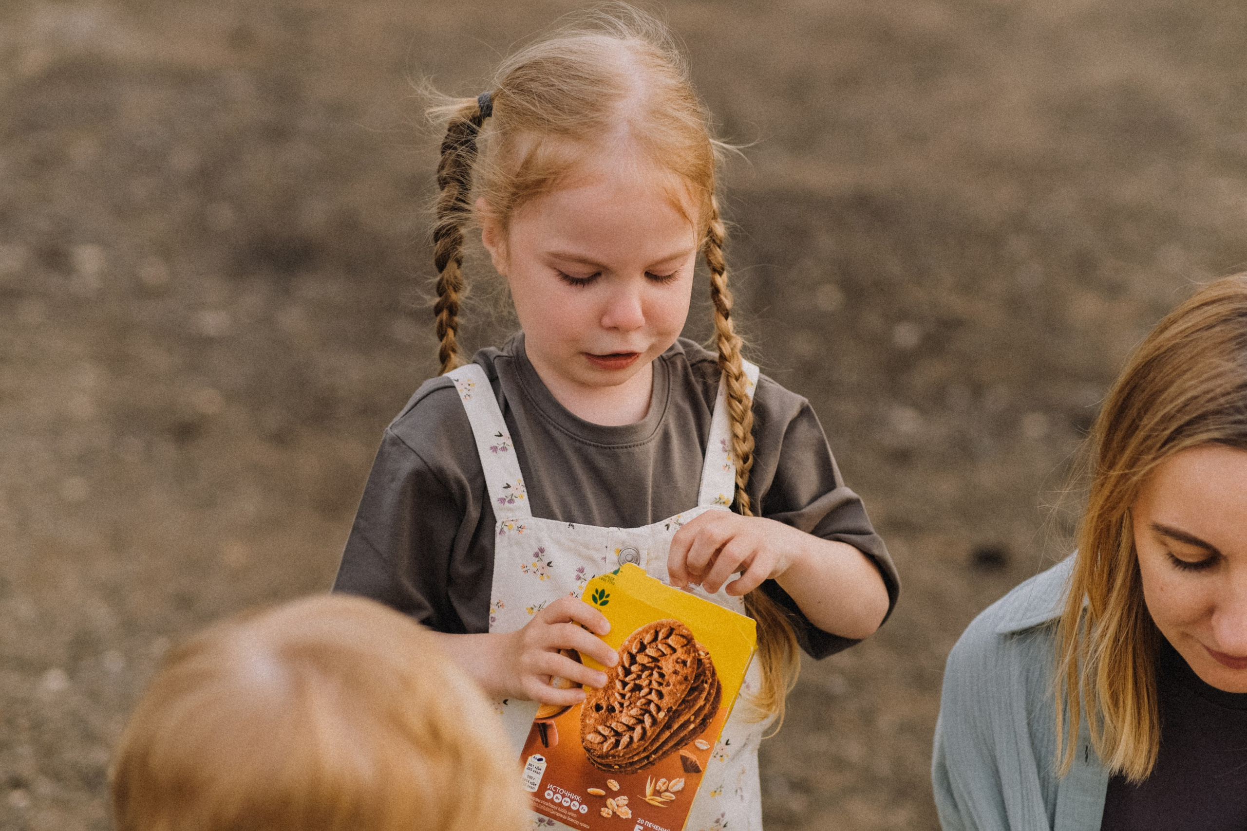 Семя Есении и Эмилии. Семейный фотограф Москва