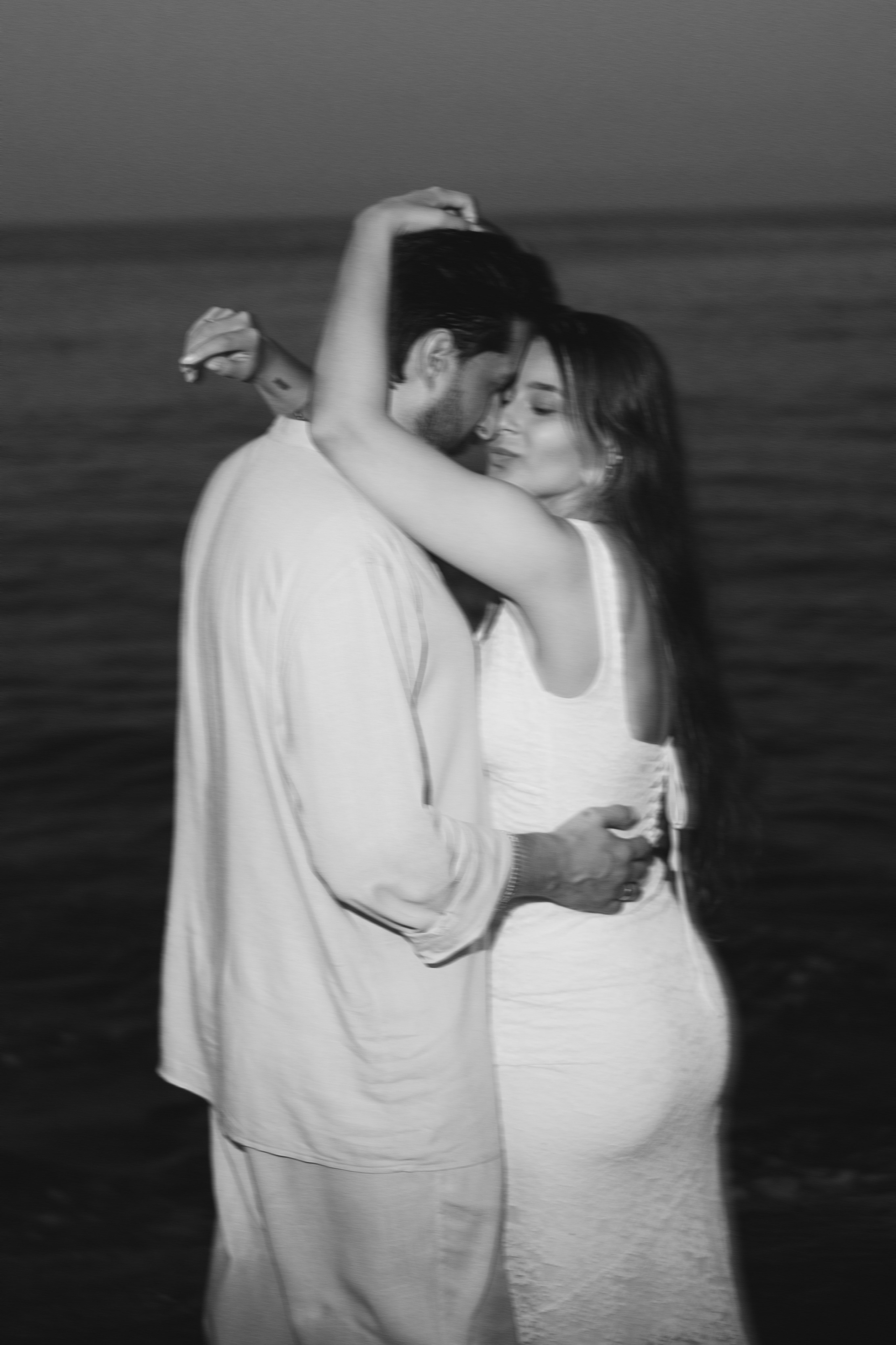 Вайб. Профессиональная фотосъемка в Крыму. Натуральные эмоции и живые кадры. Забронируйте дату прямо сейчас!