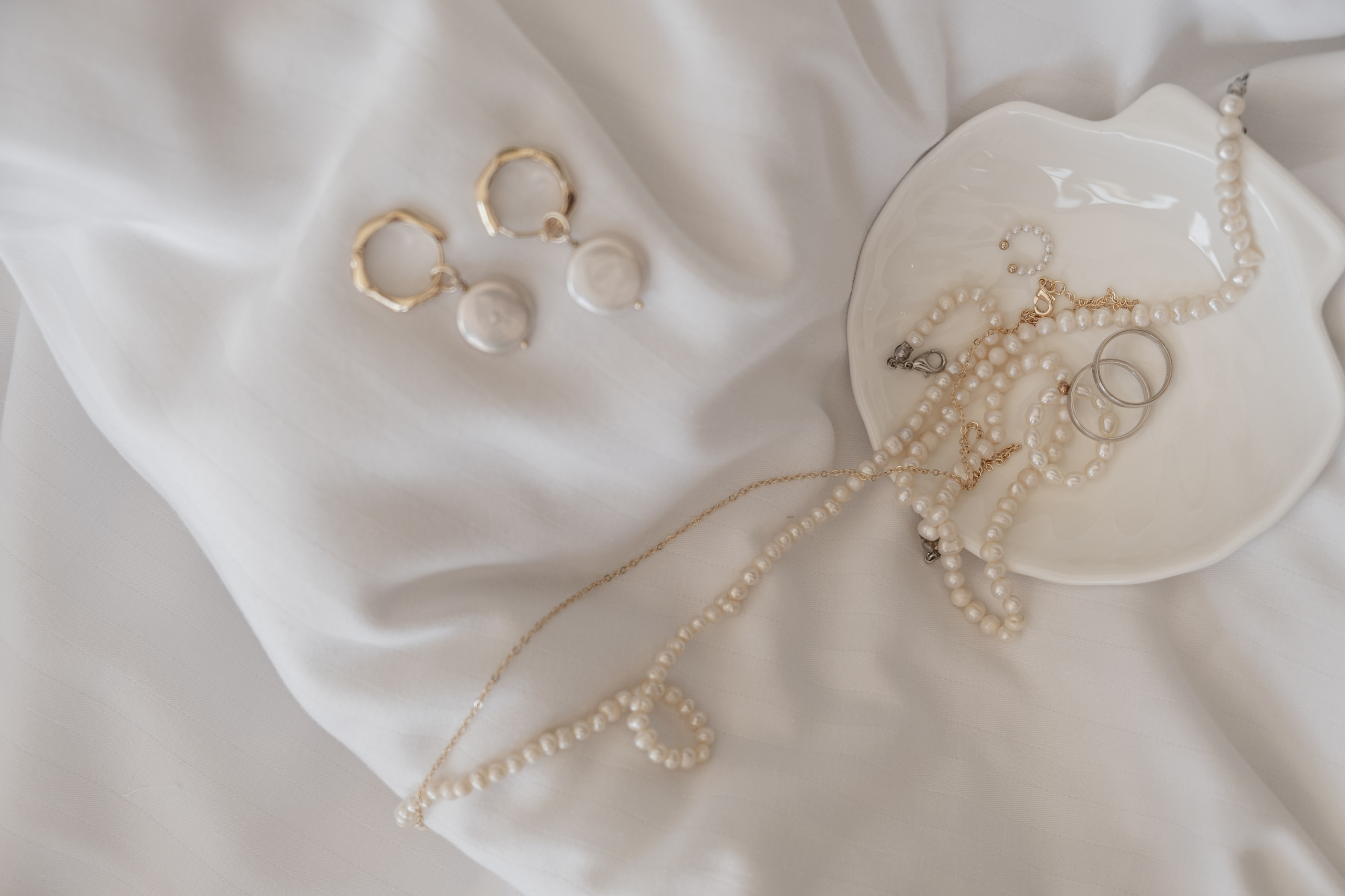 Как сэкономить на свадьбе, бюджетная свадьба в Крыму, недорогая свадьба без потерь. Профессиональная фотосъемка в Крыму. Натуральные эмоции и живые кадры. Забронируйте дату прямо сейчас!