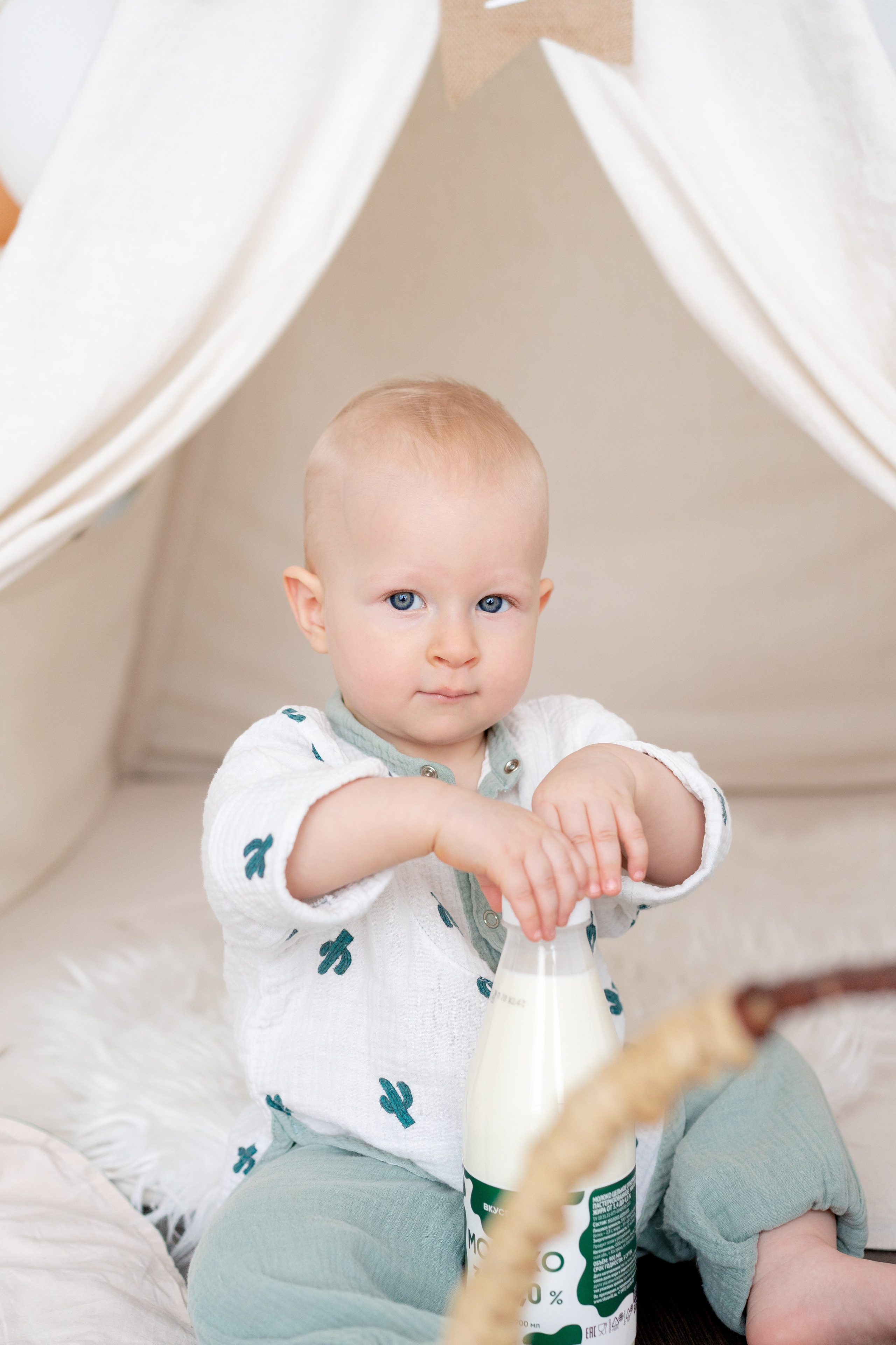 Первый день рождения малыша. Детская, семейная фотостудия в Санкт-Петербурге