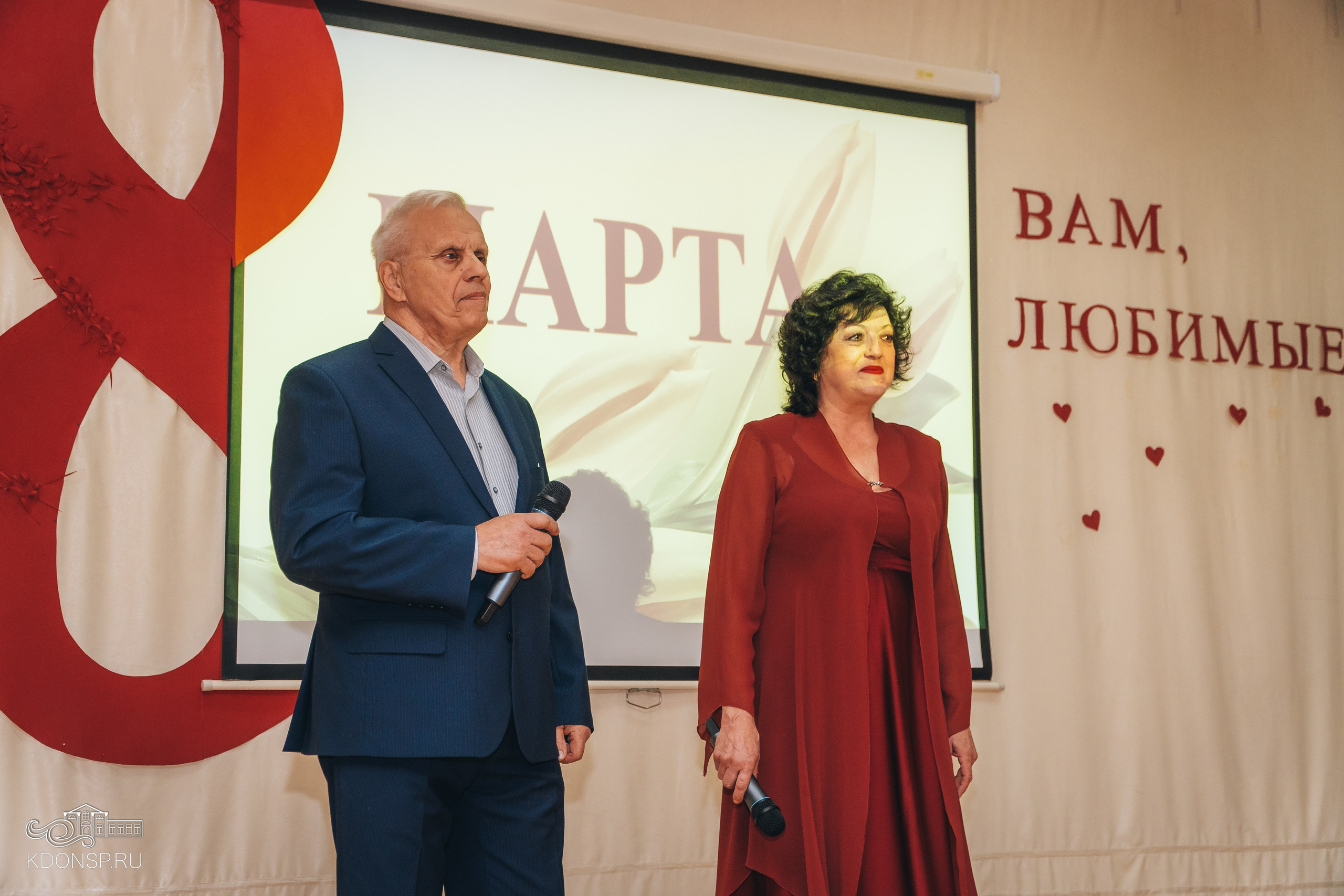 В преддверии праздника весны. Новотитаровский Дом культуры